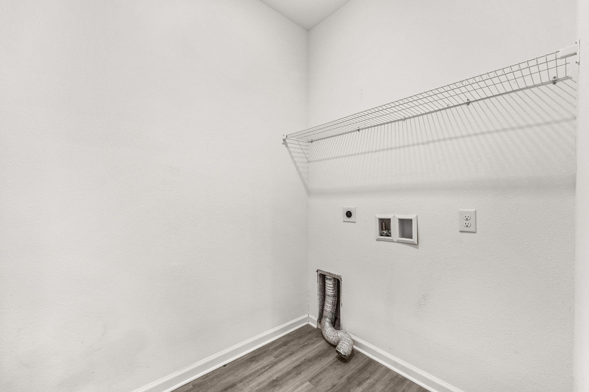 LAGRANGE LANDING - Residential