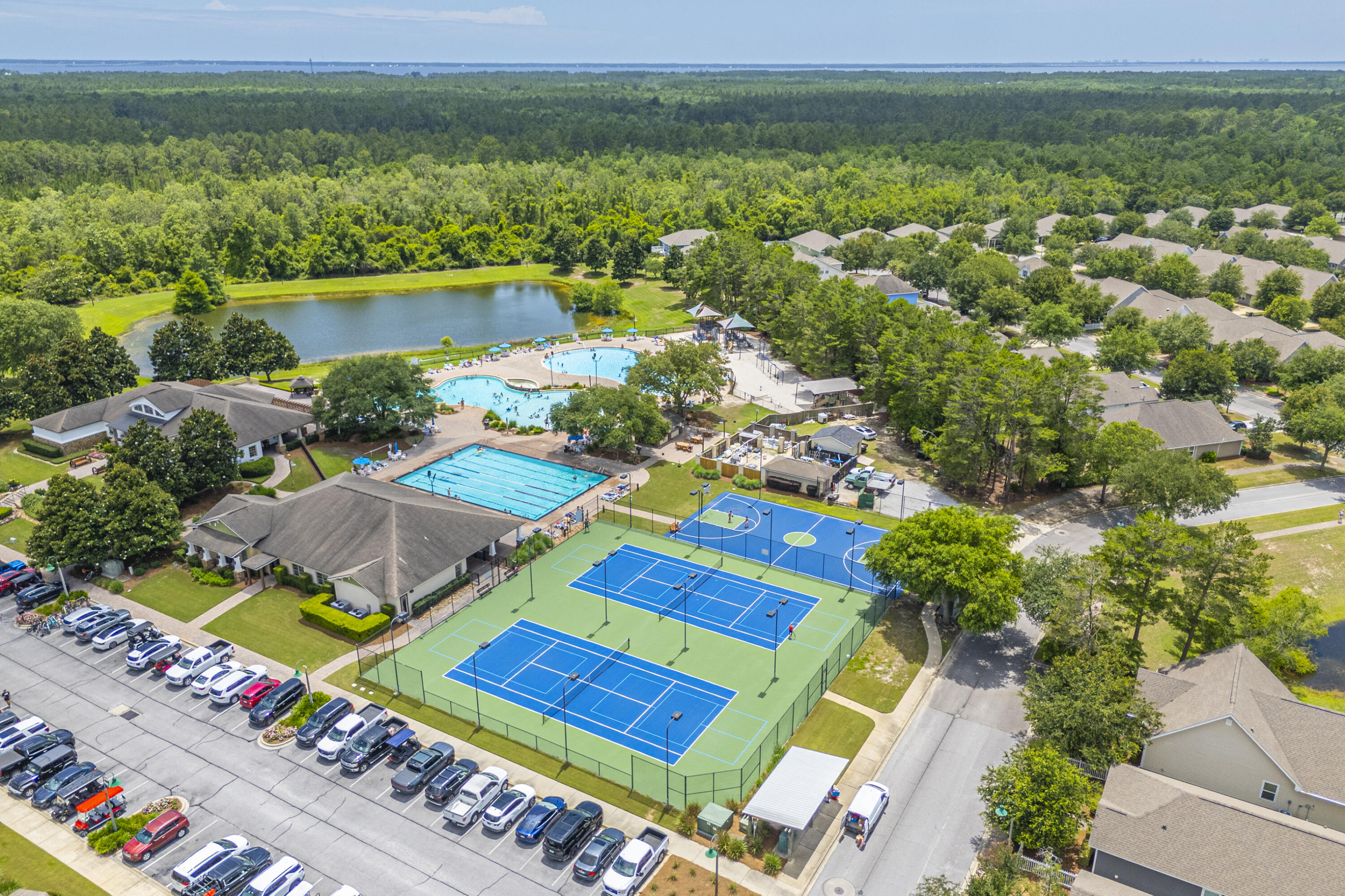 HAMMOCK BAY - Residential