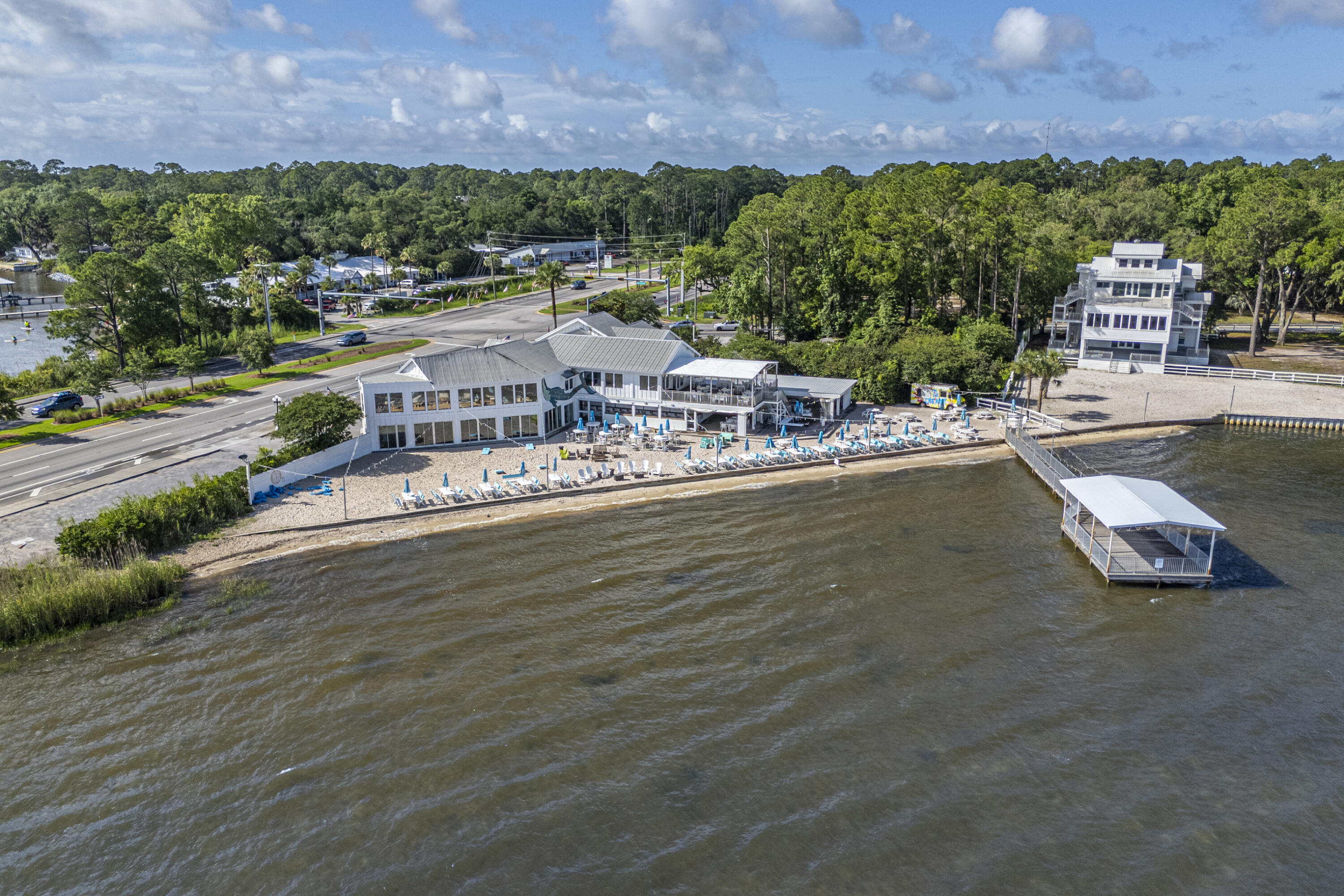 HAMMOCK BAY - Residential