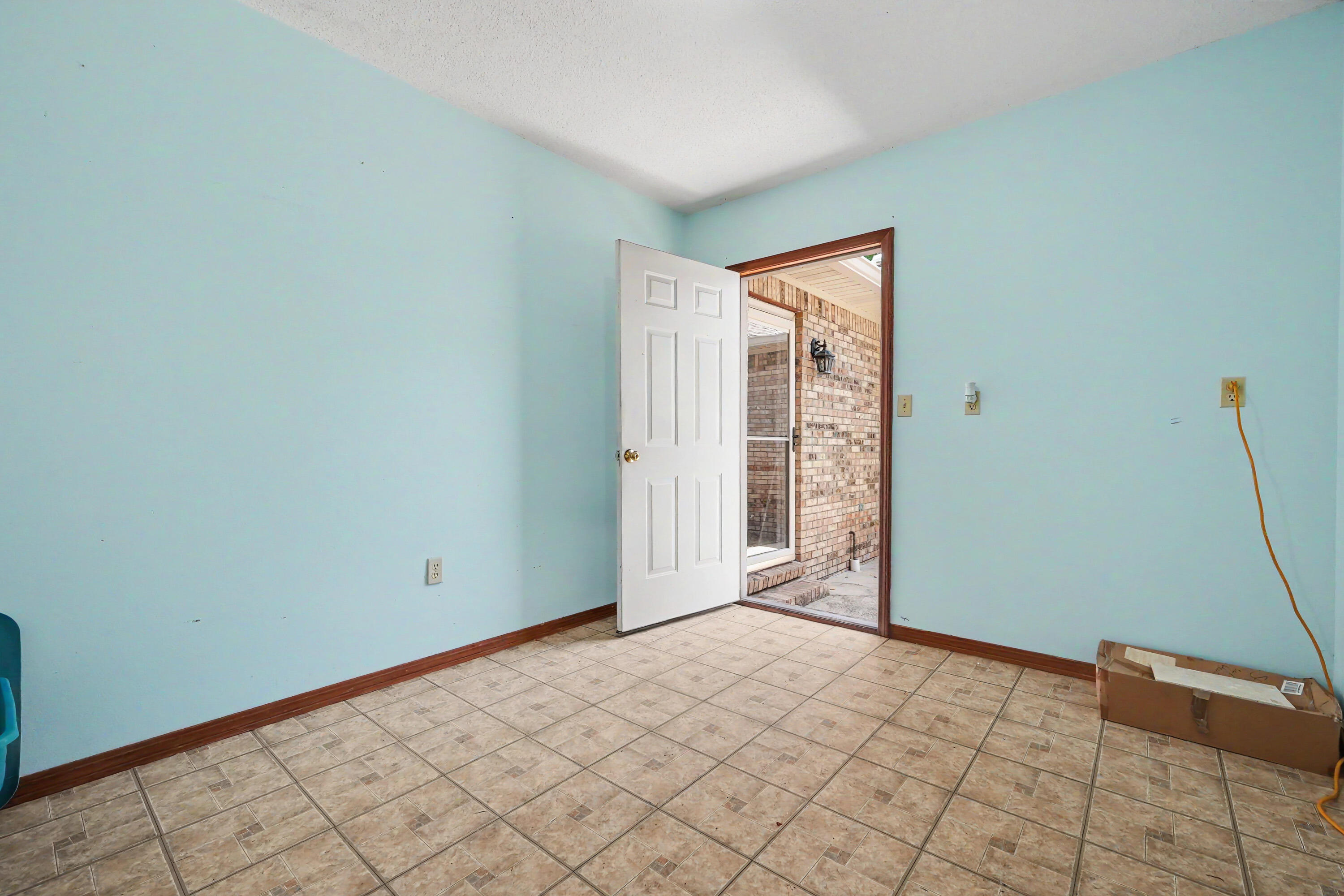 LIVE OAK SHORES - Residential