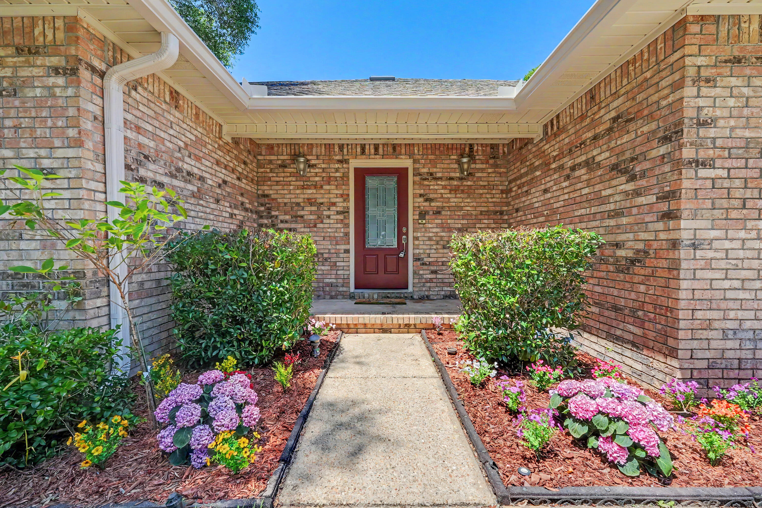 LIVE OAK SHORES - Residential