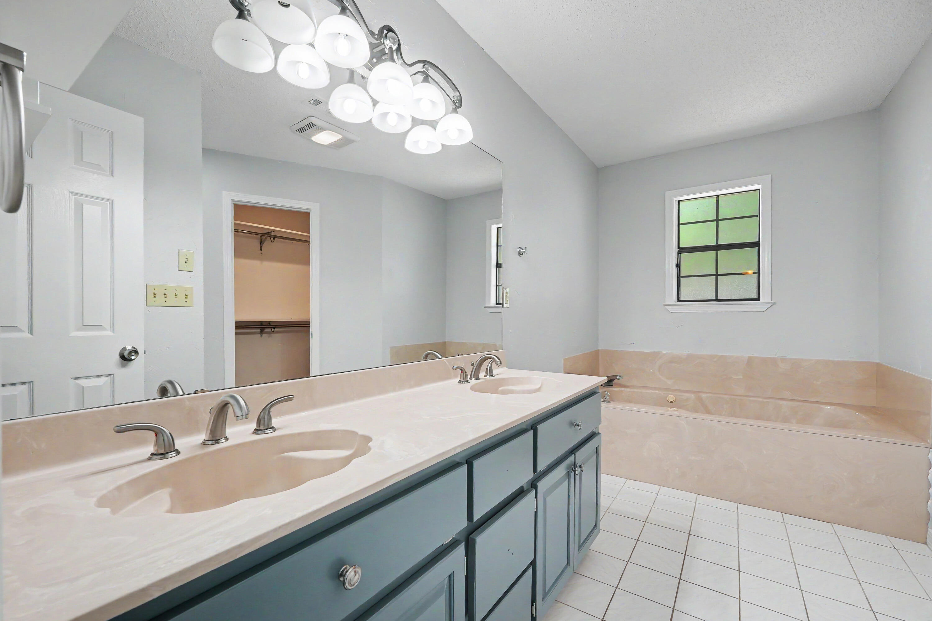 LIVE OAK SHORES - Residential