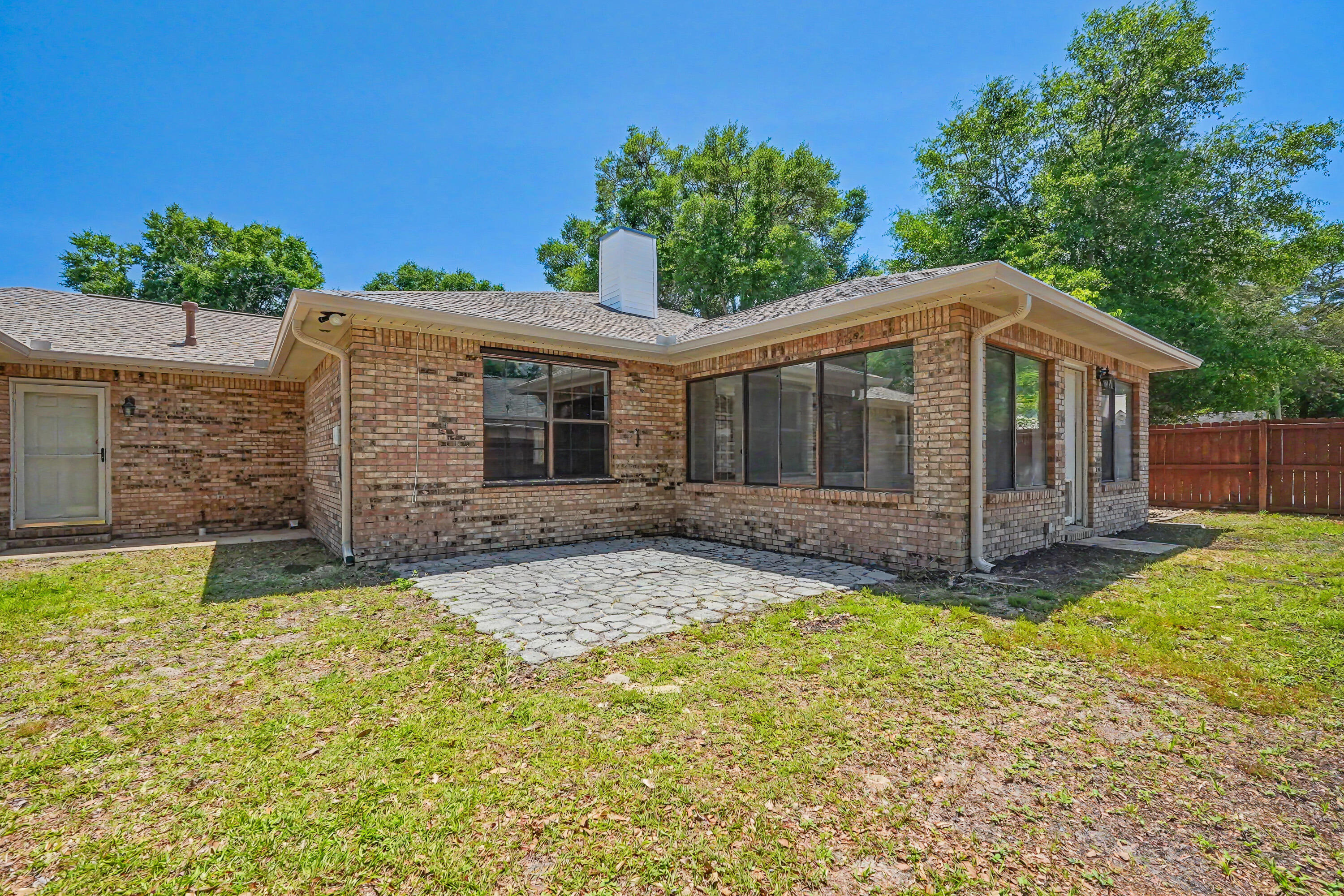LIVE OAK SHORES - Residential