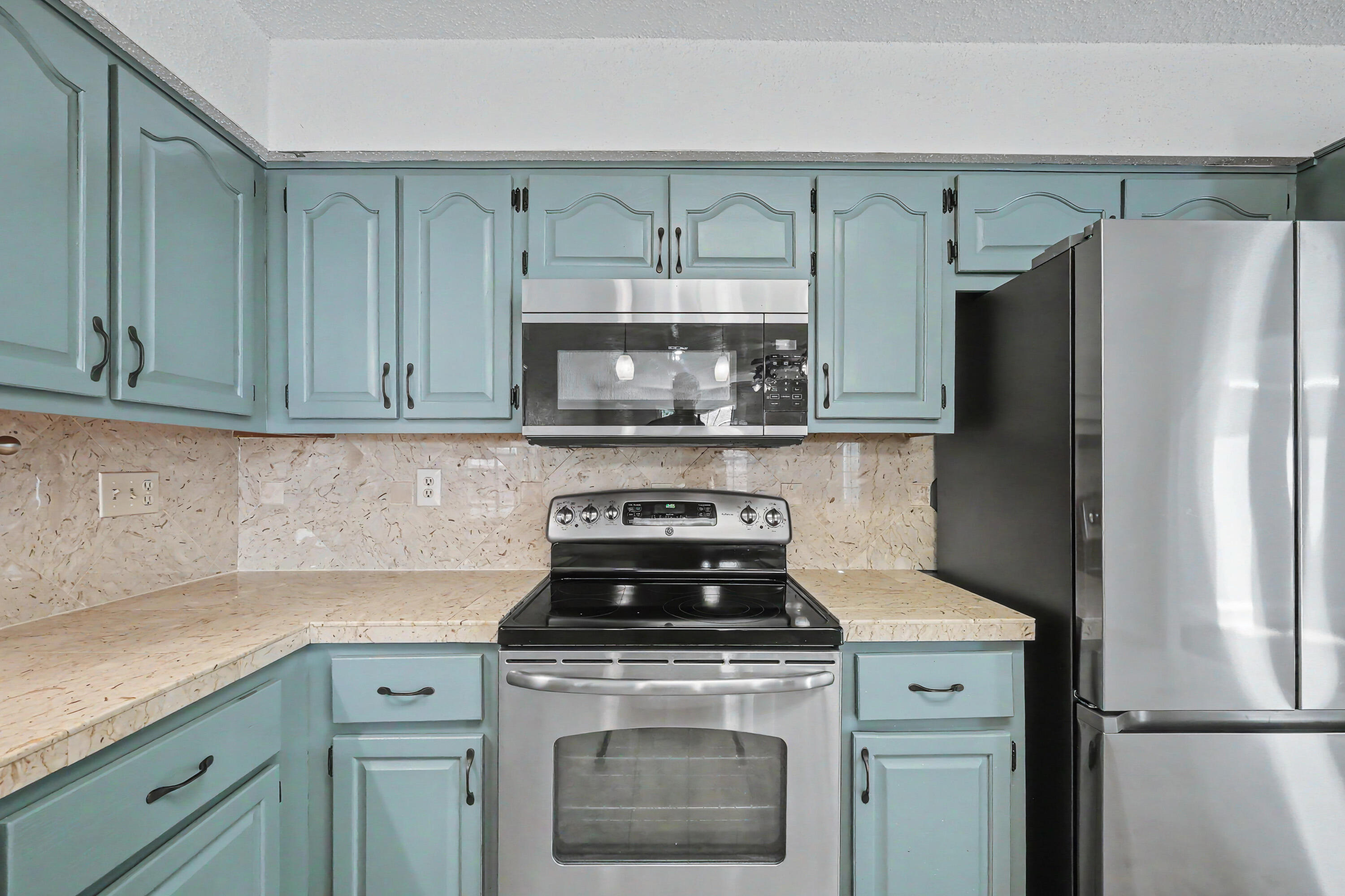 LIVE OAK SHORES - Residential