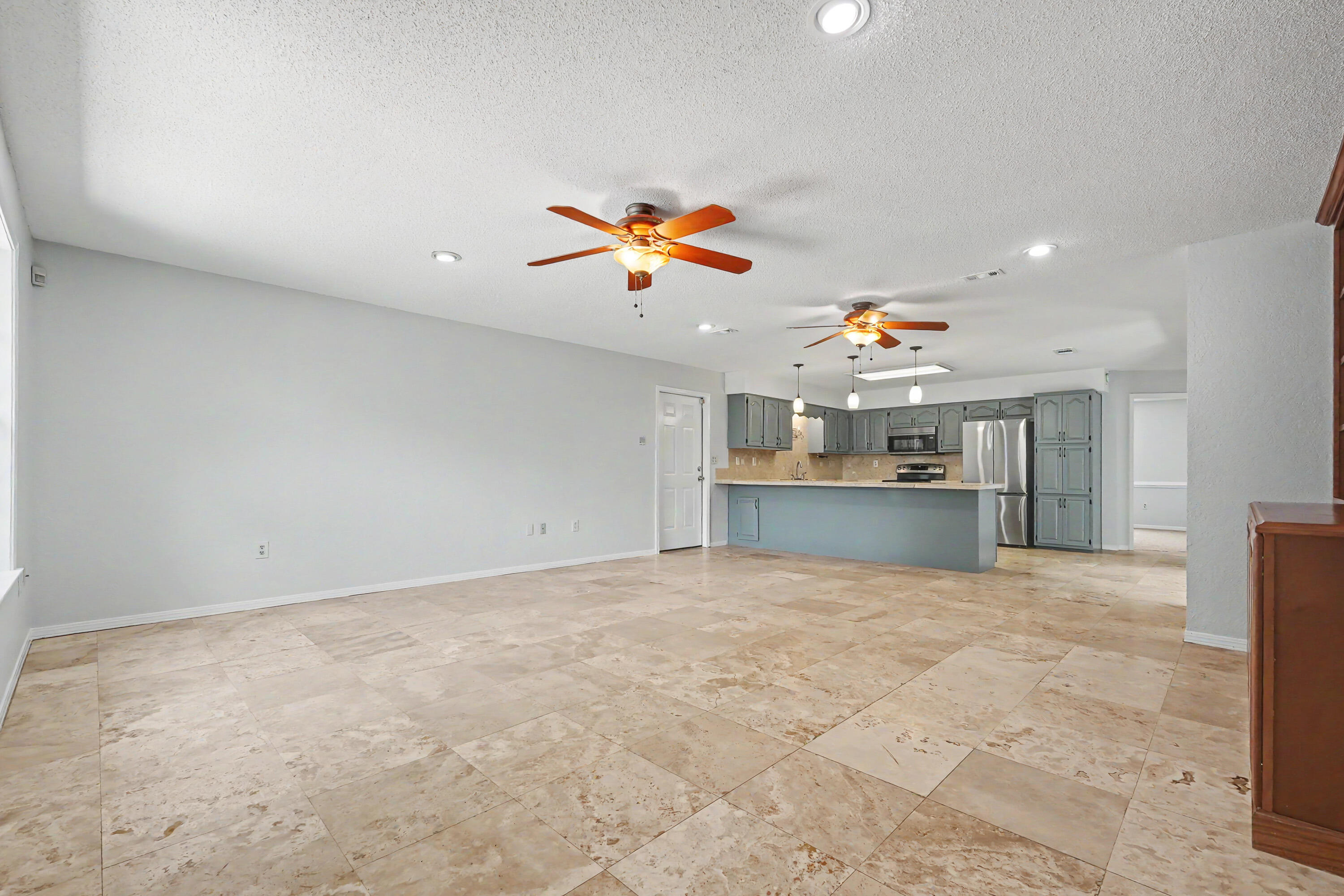 LIVE OAK SHORES - Residential