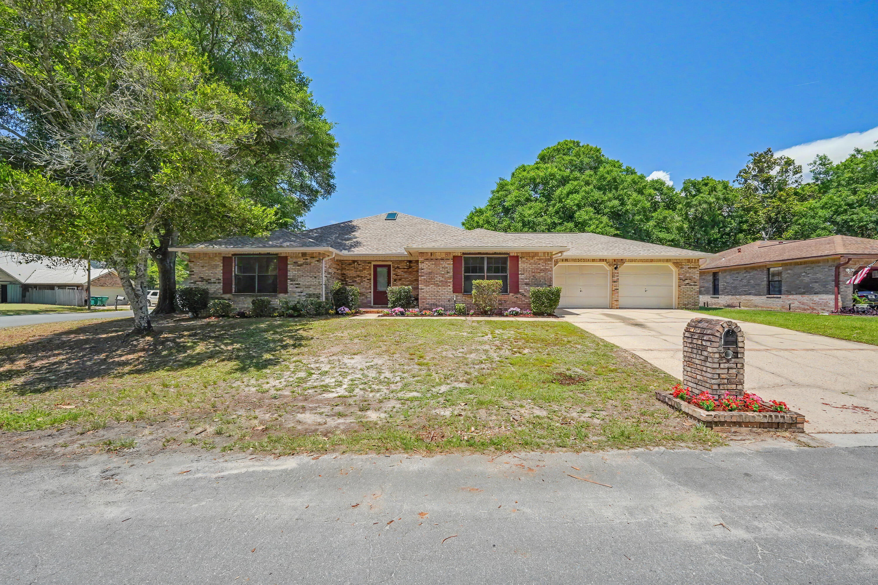 LIVE OAK SHORES - Residential