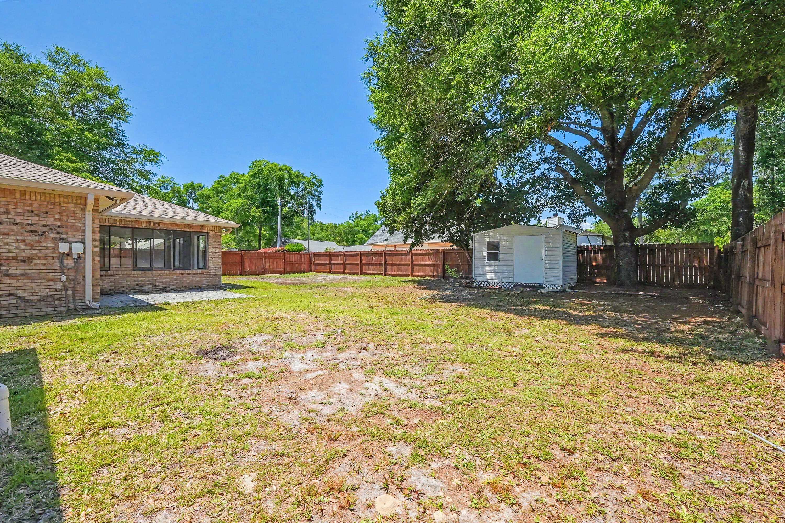 LIVE OAK SHORES - Residential