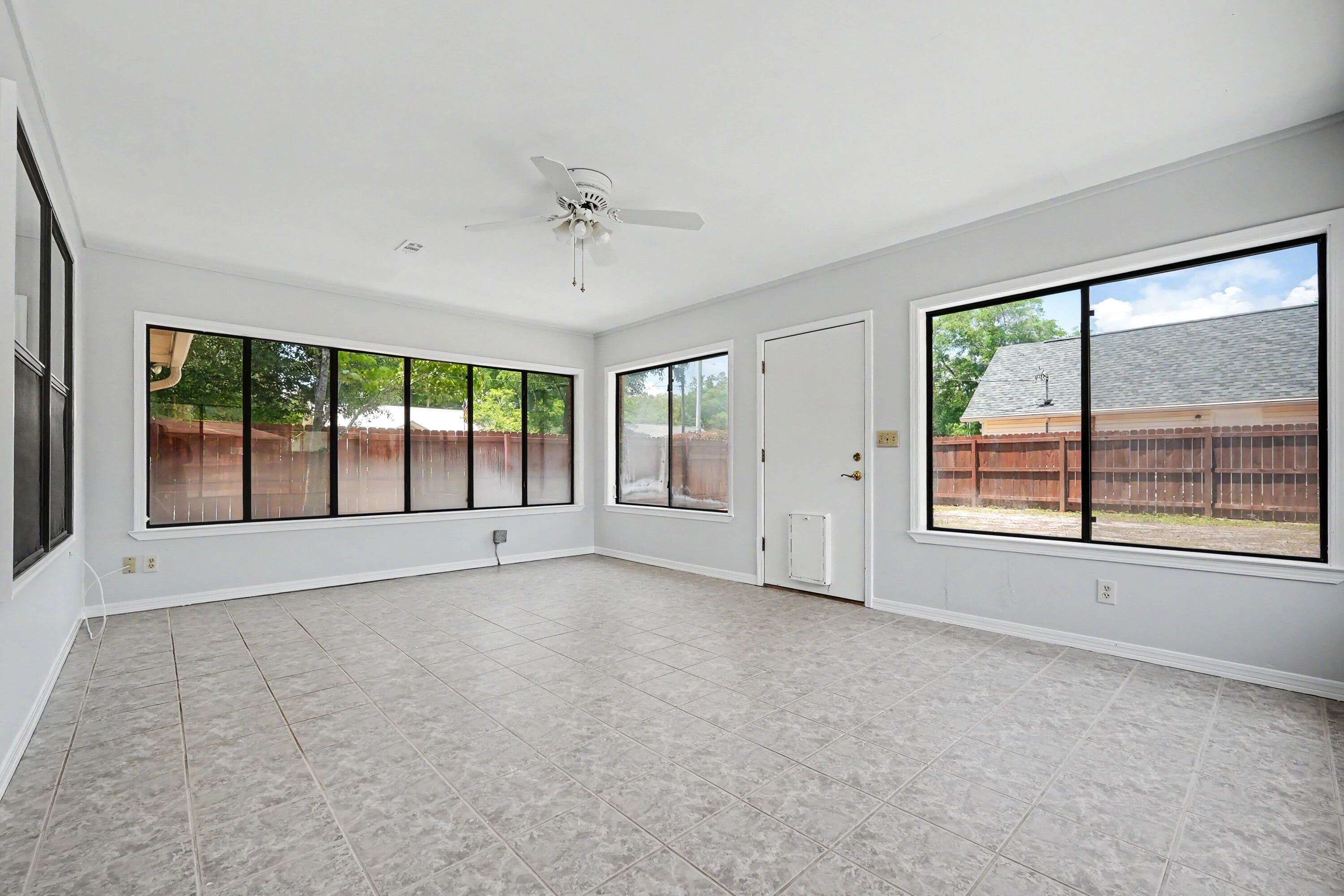 LIVE OAK SHORES - Residential
