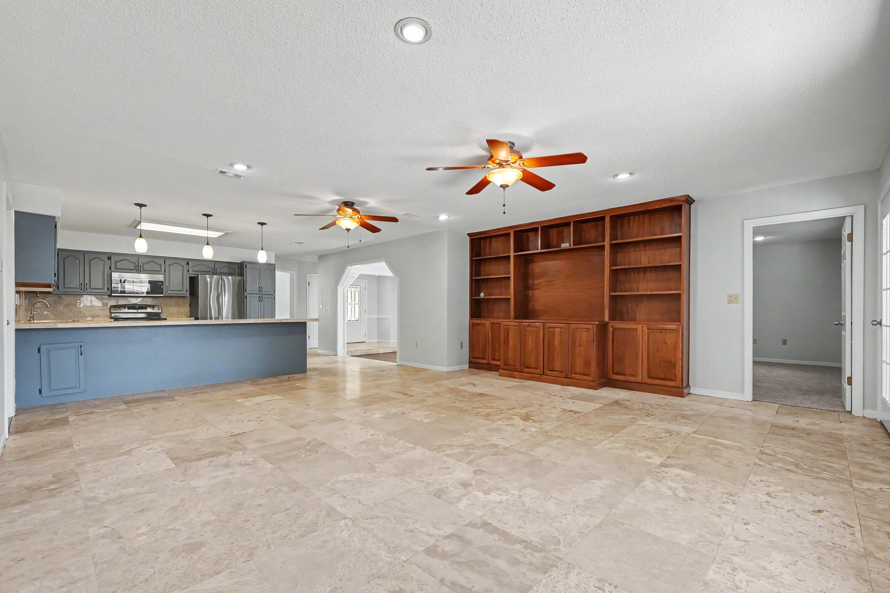 LIVE OAK SHORES - Residential