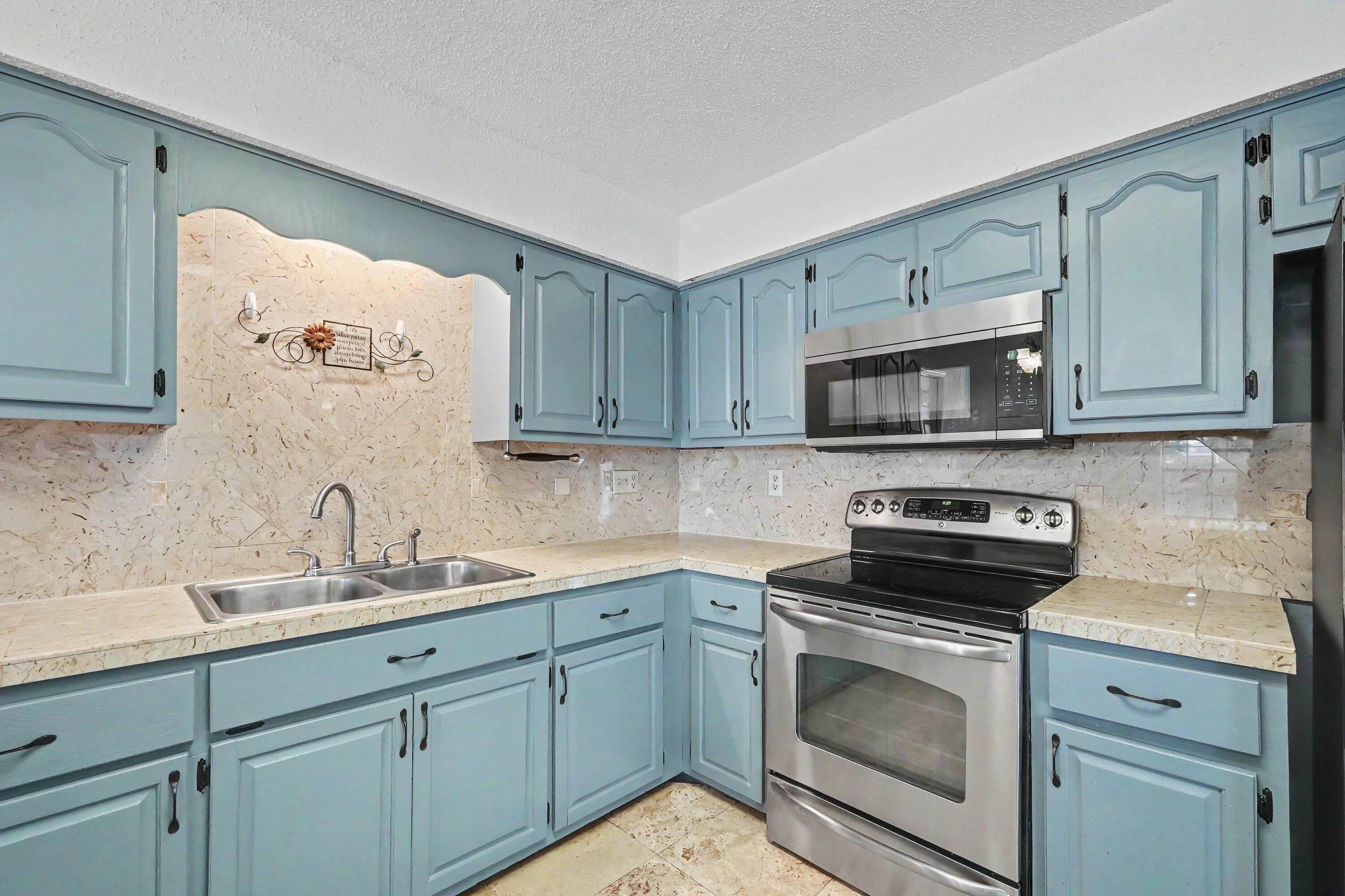 LIVE OAK SHORES - Residential