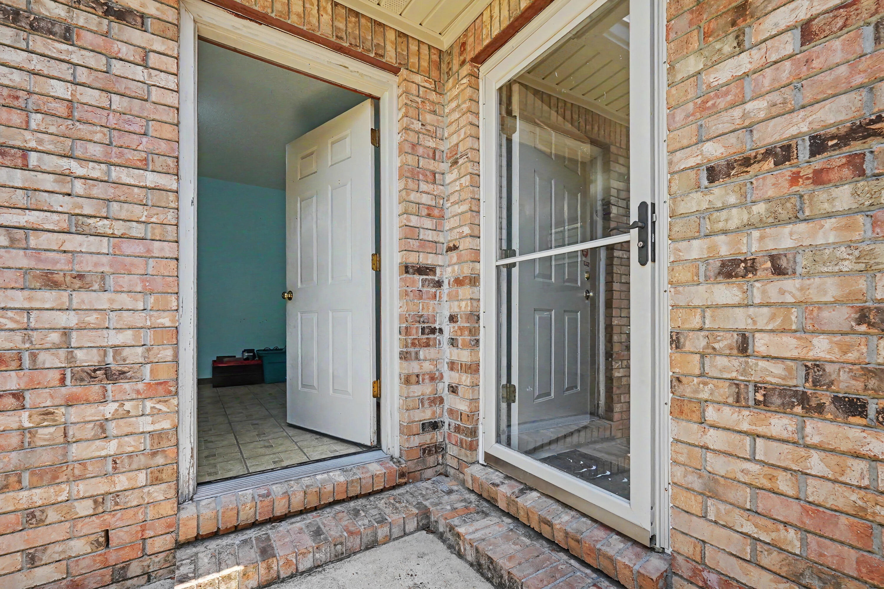 LIVE OAK SHORES - Residential