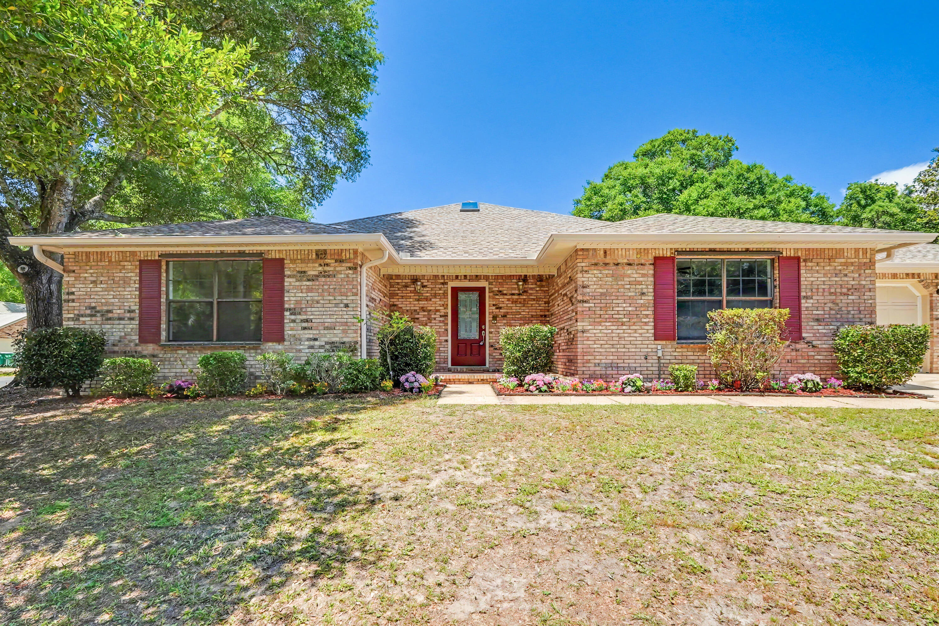 LIVE OAK SHORES - Residential