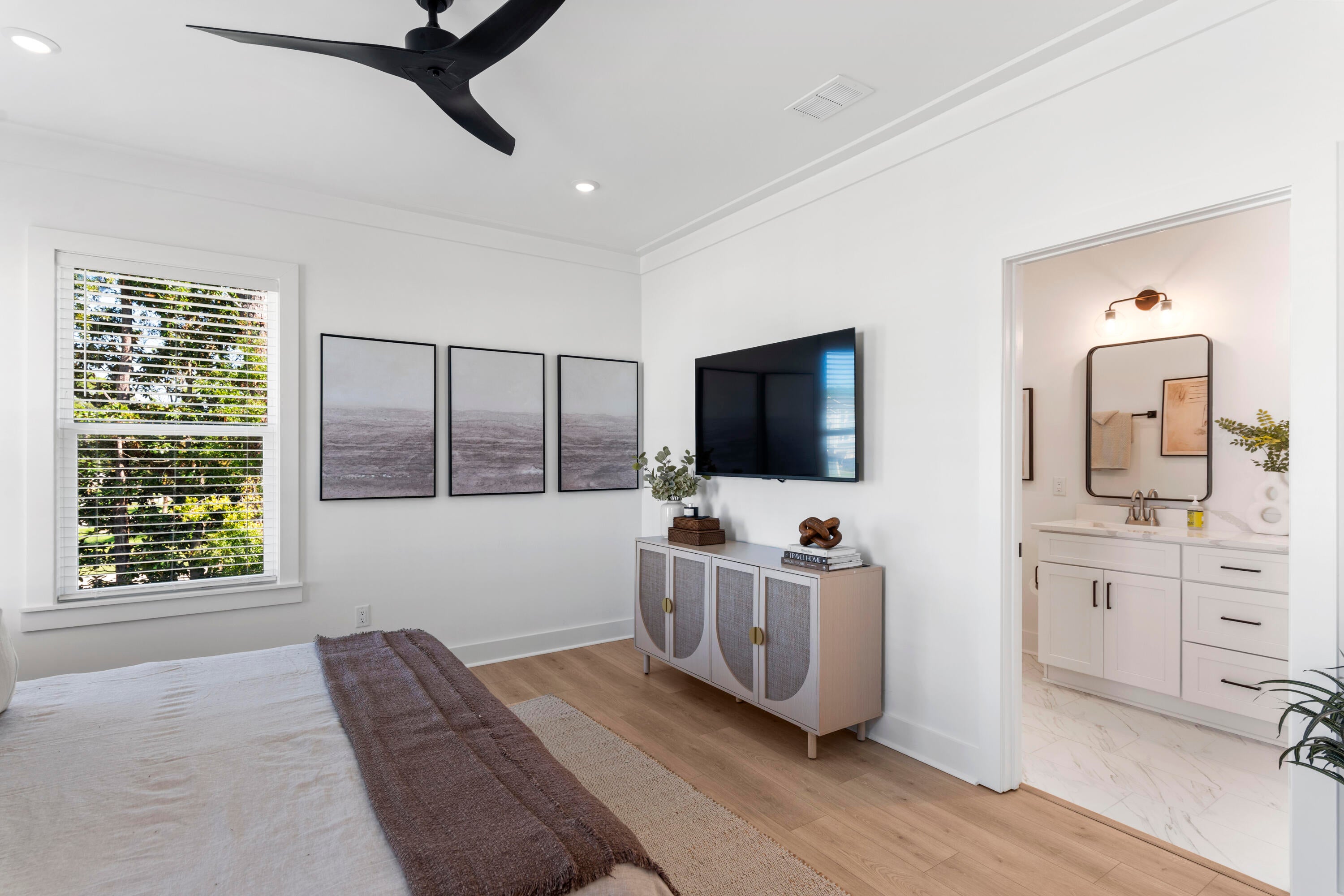 SAWGRASS RESERVE - Residential