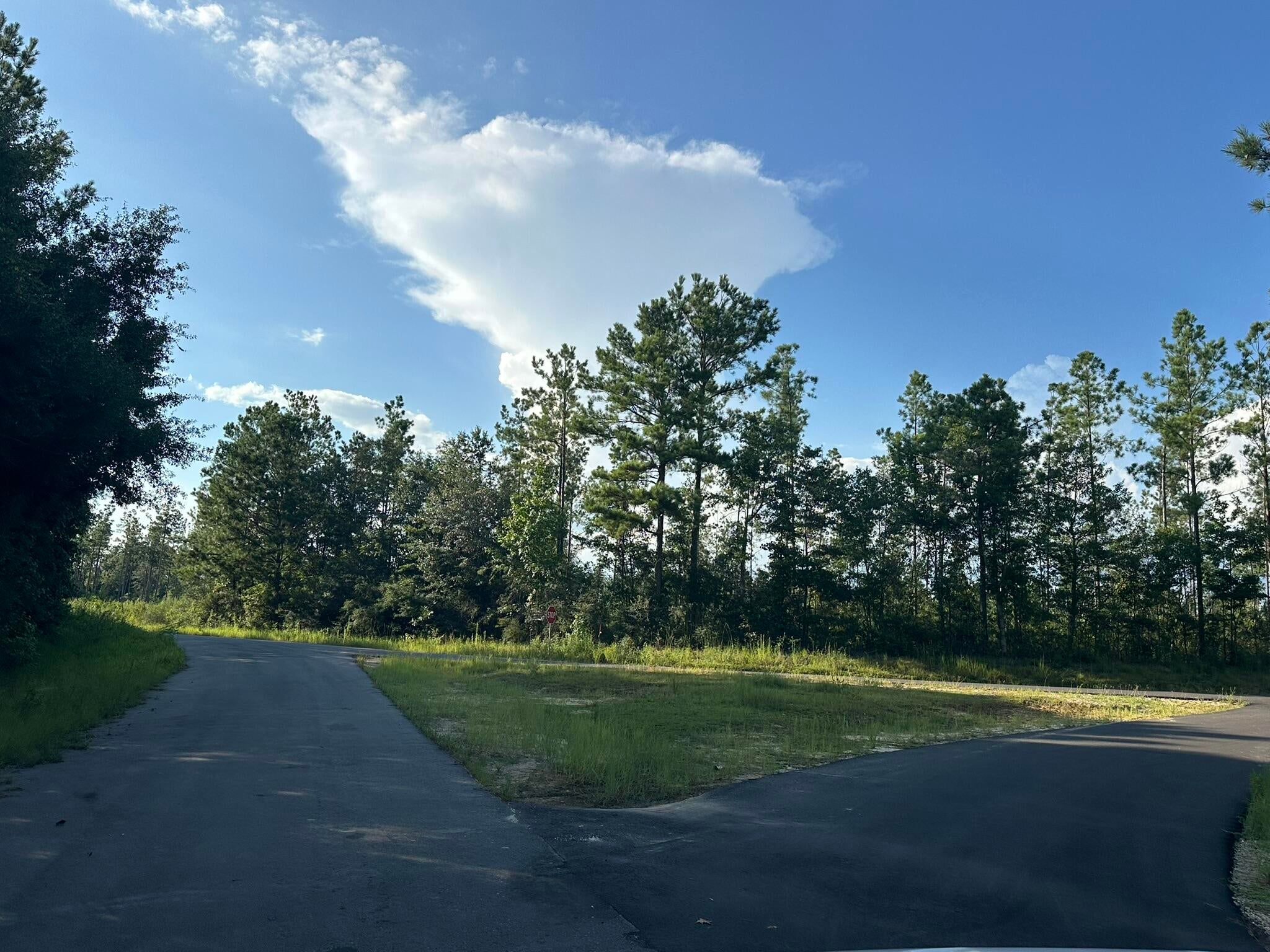NO RECORDED SUBDIVISION - Land