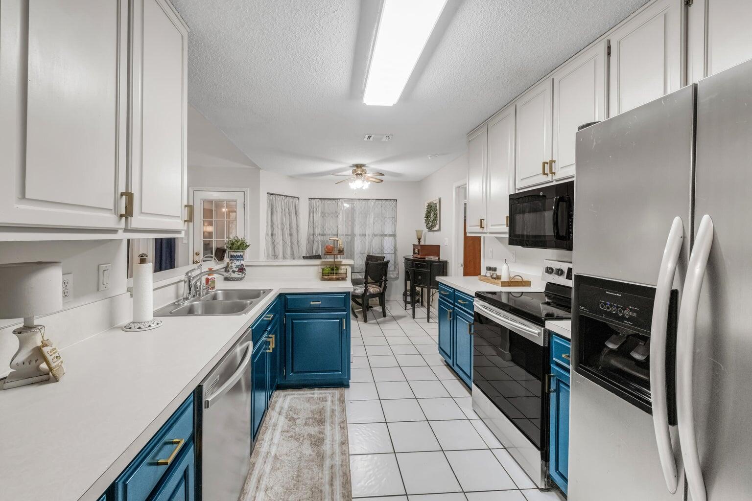 HOLLEY BY THE SEA - Residential Lease