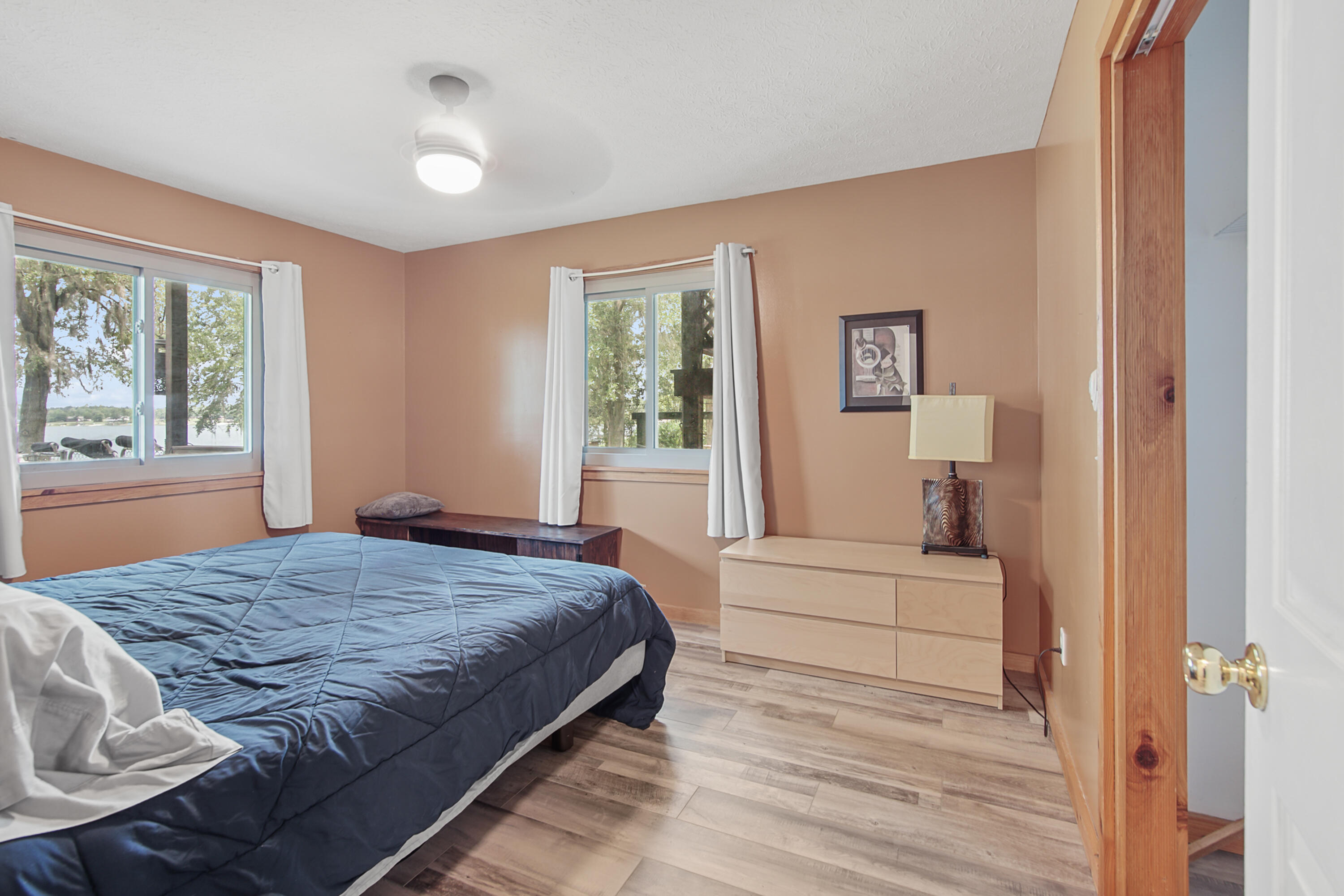 silver lake - Residential