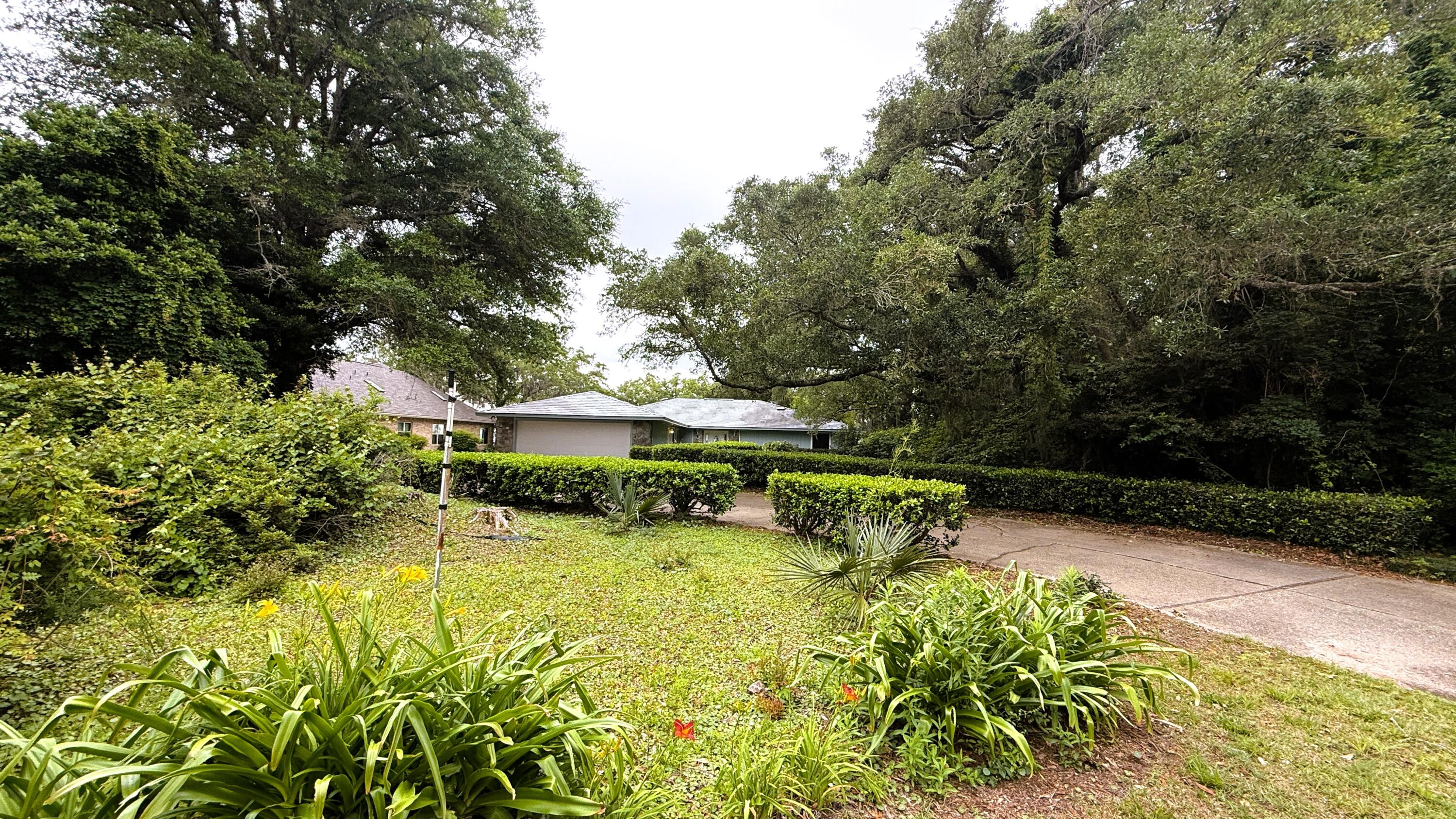 CEDAR BEACH - Residential