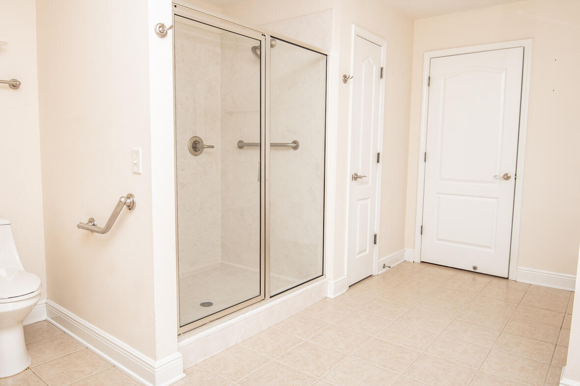 BRIDGEPORT COLONY - Residential Lease