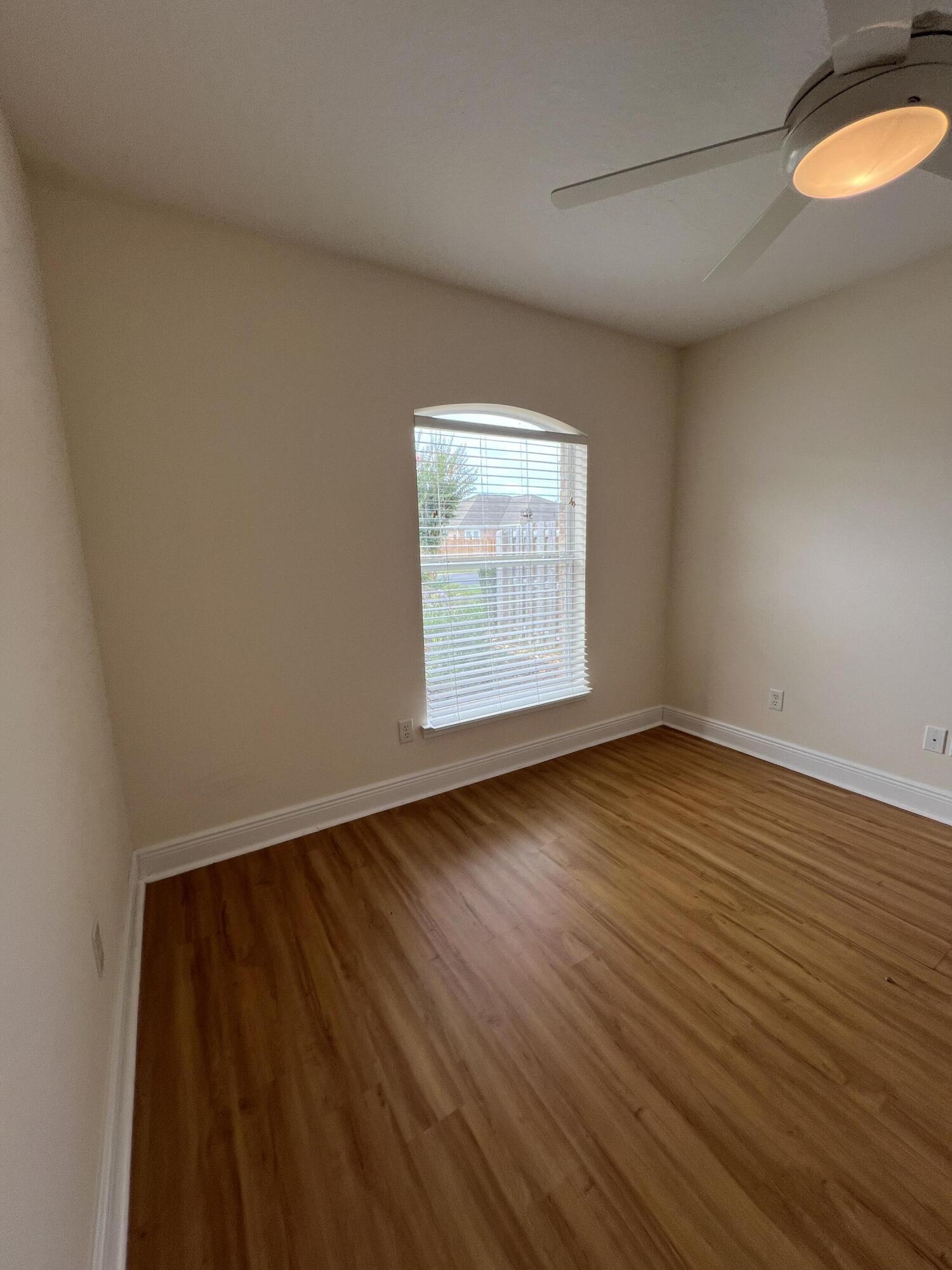 BRIDGEPORT COLONY - Residential Lease