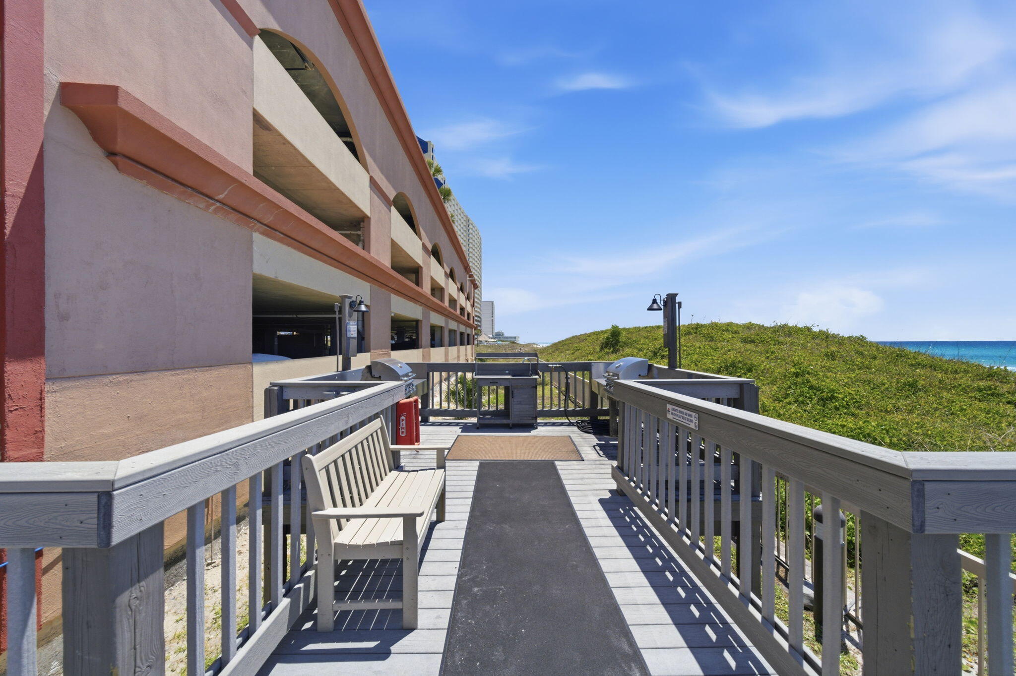 SUNRISE BEACH - Residential