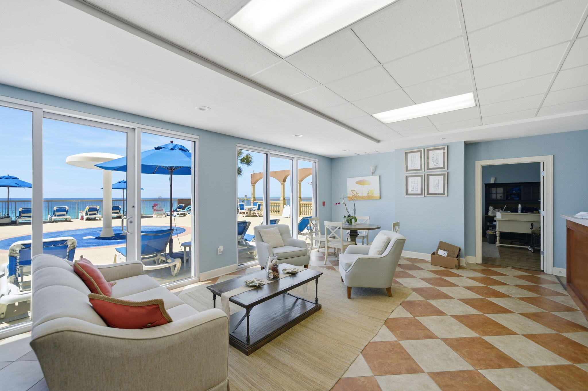 SUNRISE BEACH - Residential