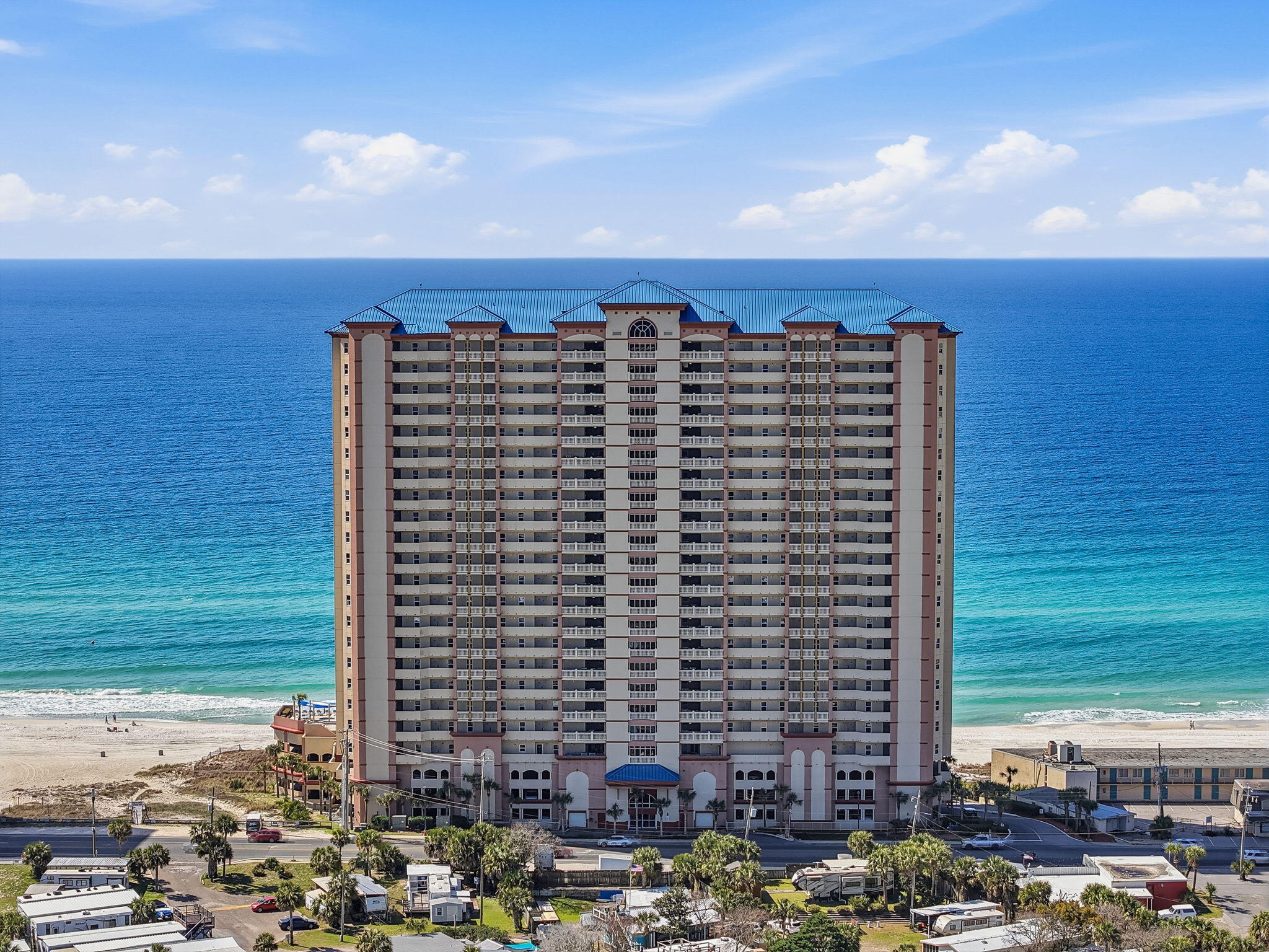 SUNRISE BEACH - Residential