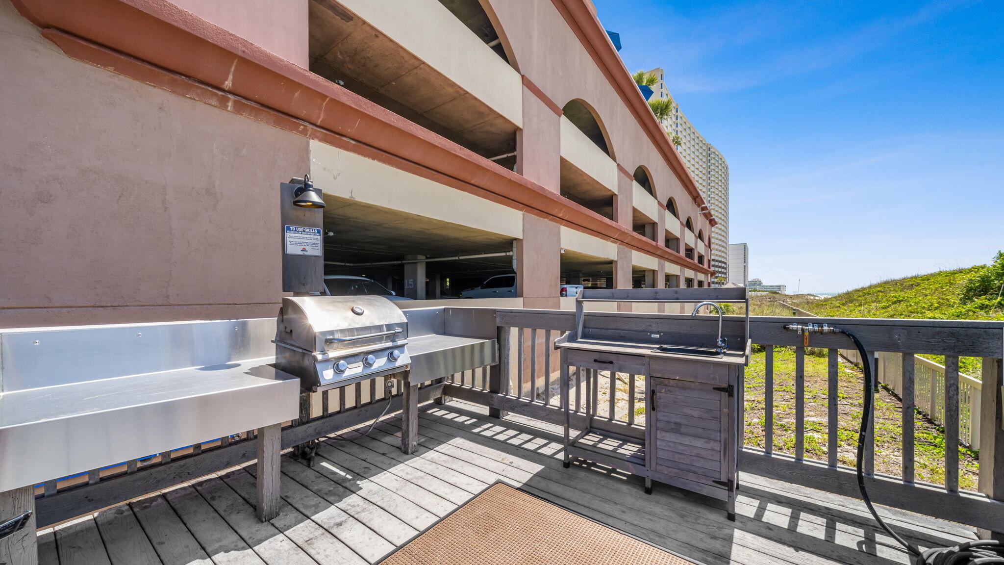 SUNRISE BEACH - Residential