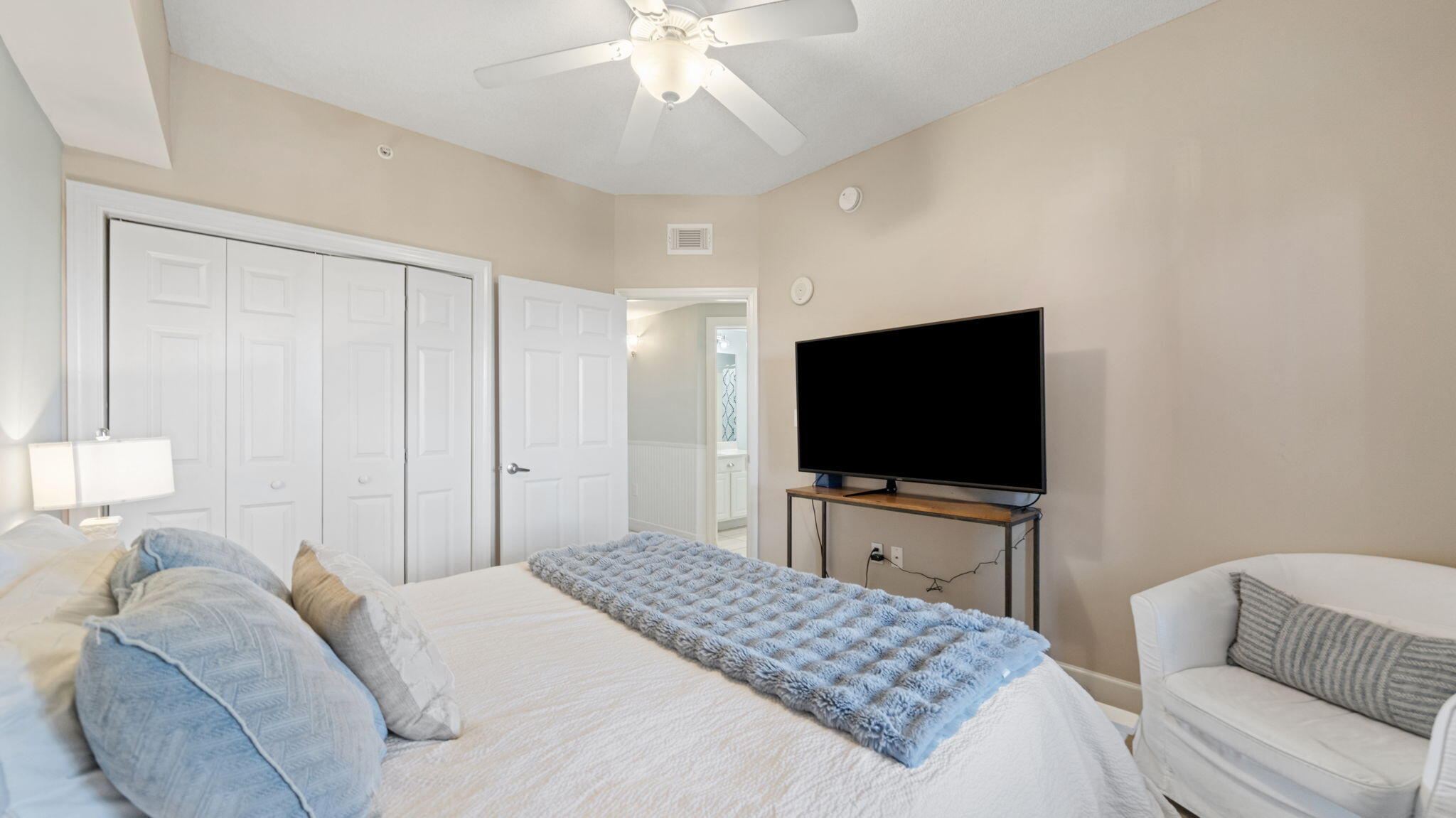 SUNRISE BEACH - Residential
