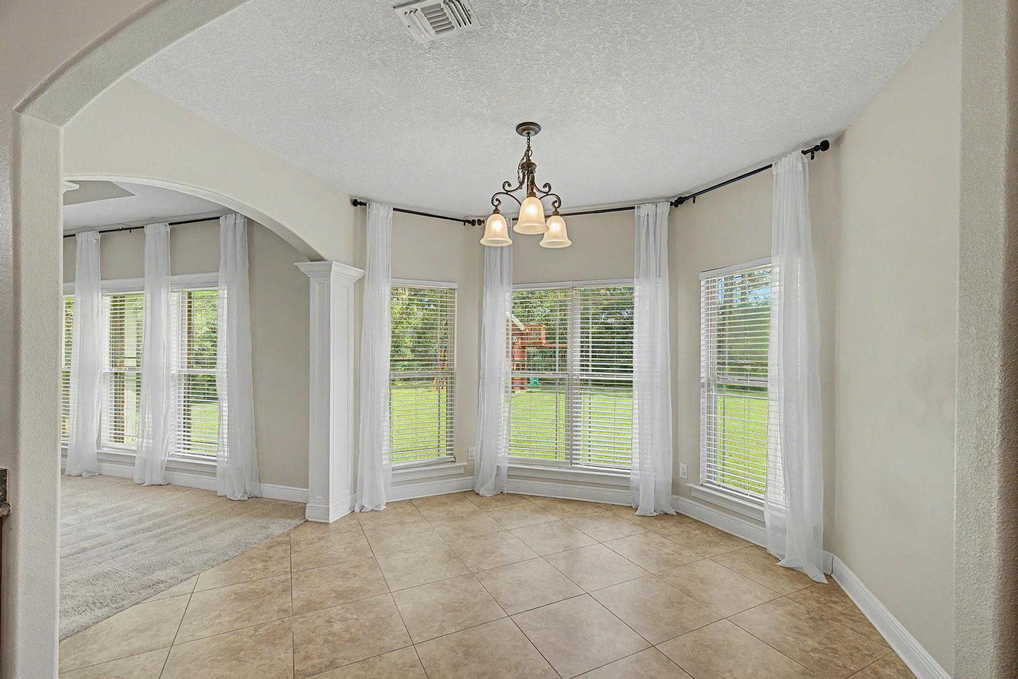 HOLLEY BY THE SEA - Residential