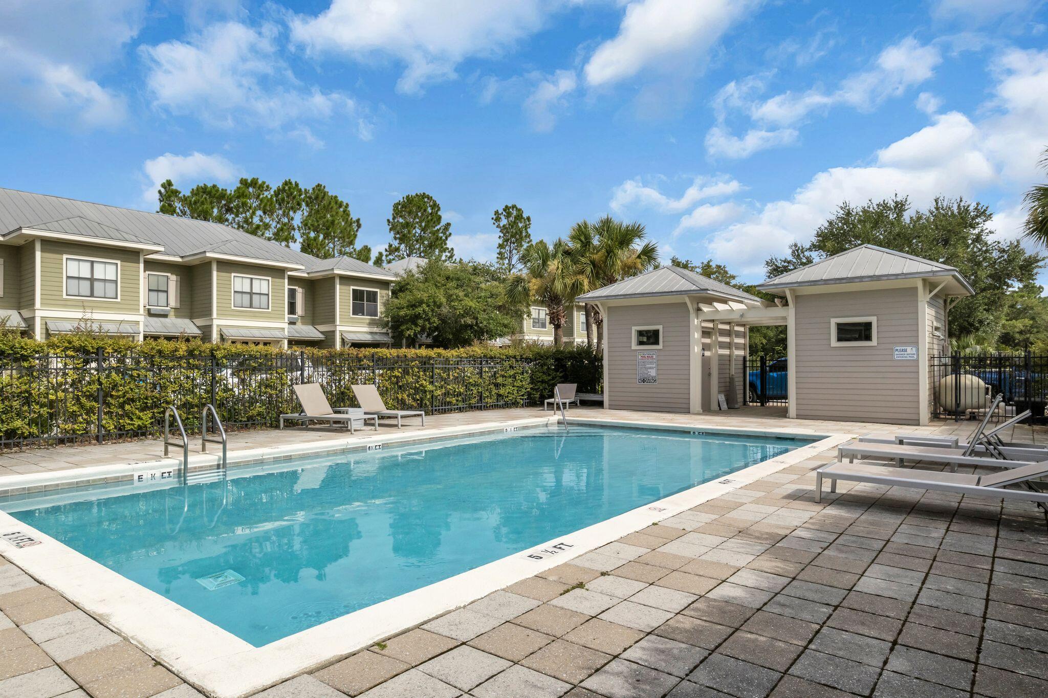 SOUTH HAVEN TOWNHOMES - Residential