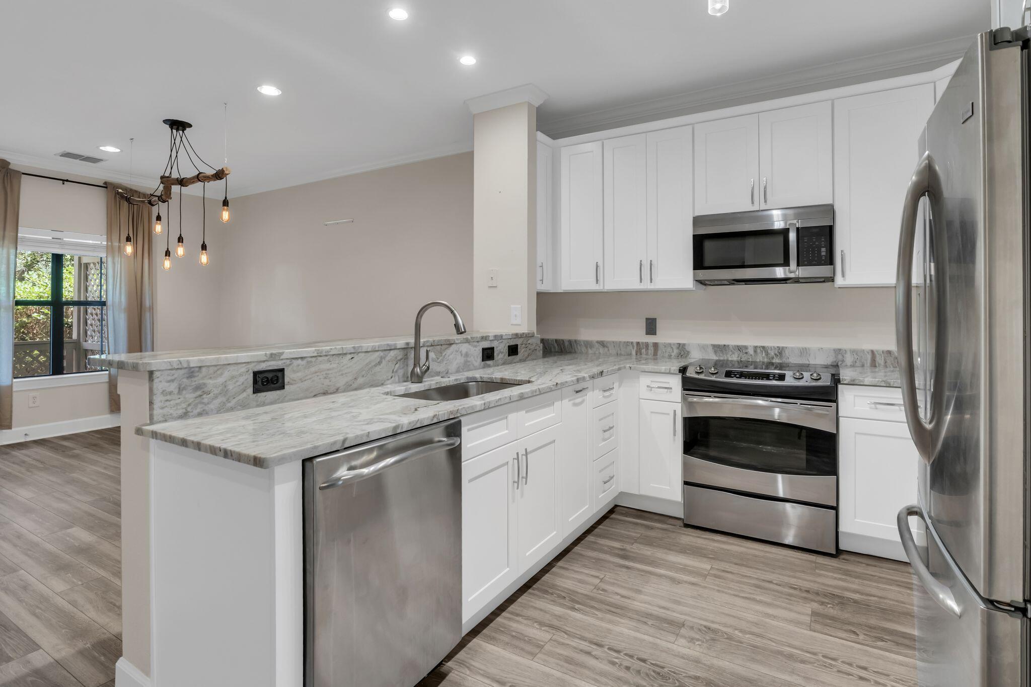 SOUTH HAVEN TOWNHOMES - Residential