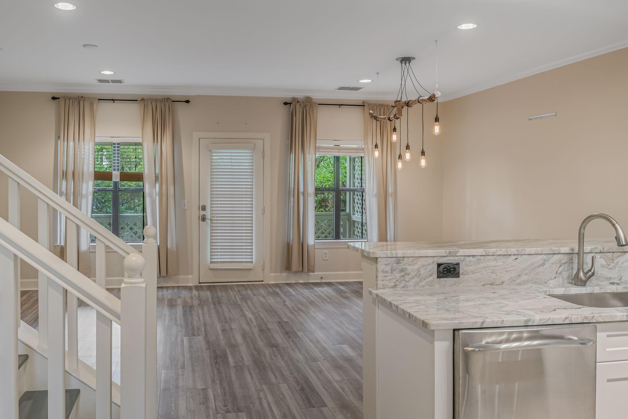 SOUTH HAVEN TOWNHOMES - Residential