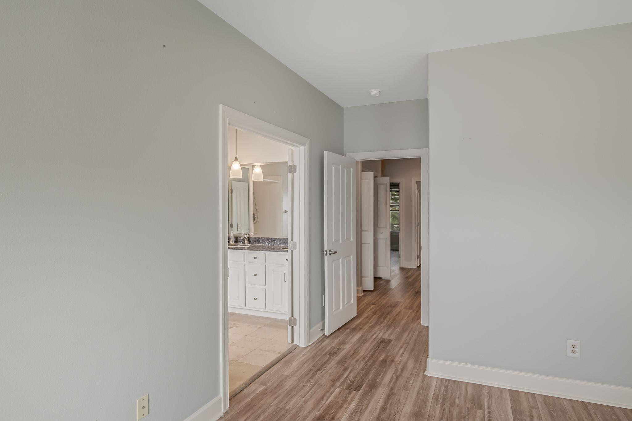 SOUTH HAVEN TOWNHOMES - Residential