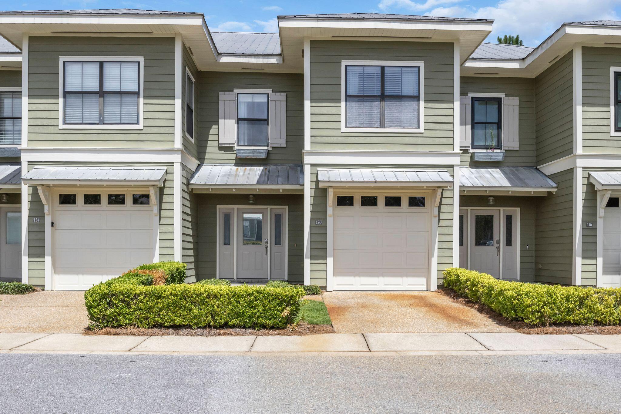 SOUTH HAVEN TOWNHOMES - Residential
