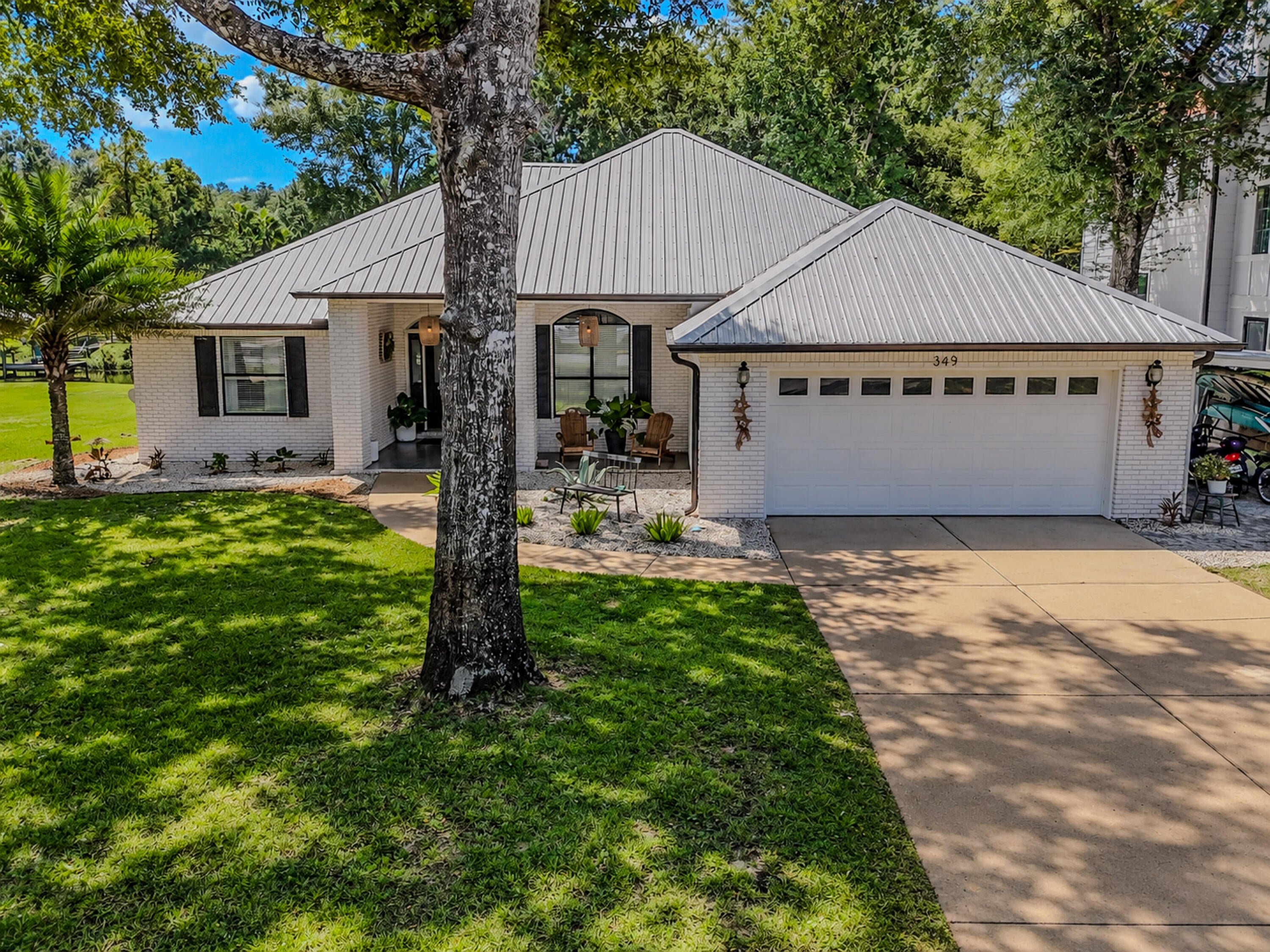 DAUGHETTES AMENDED - Residential