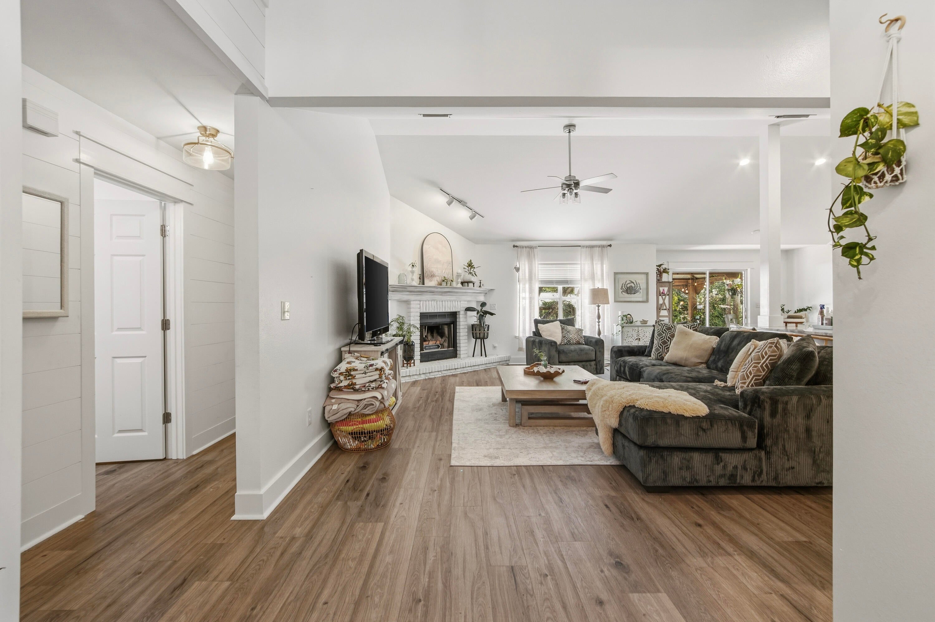 DAUGHETTES AMENDED - Residential