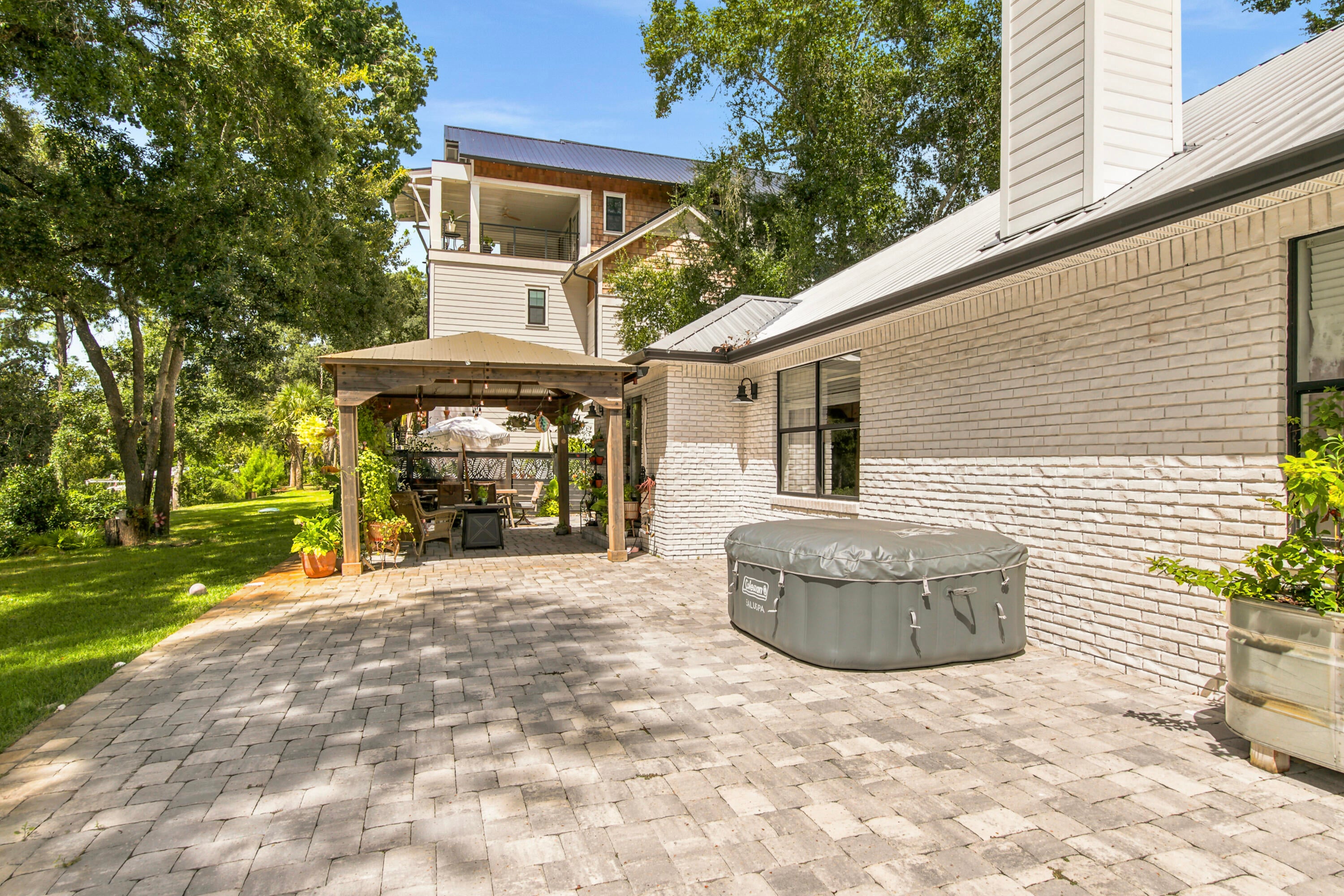 DAUGHETTES AMENDED - Residential