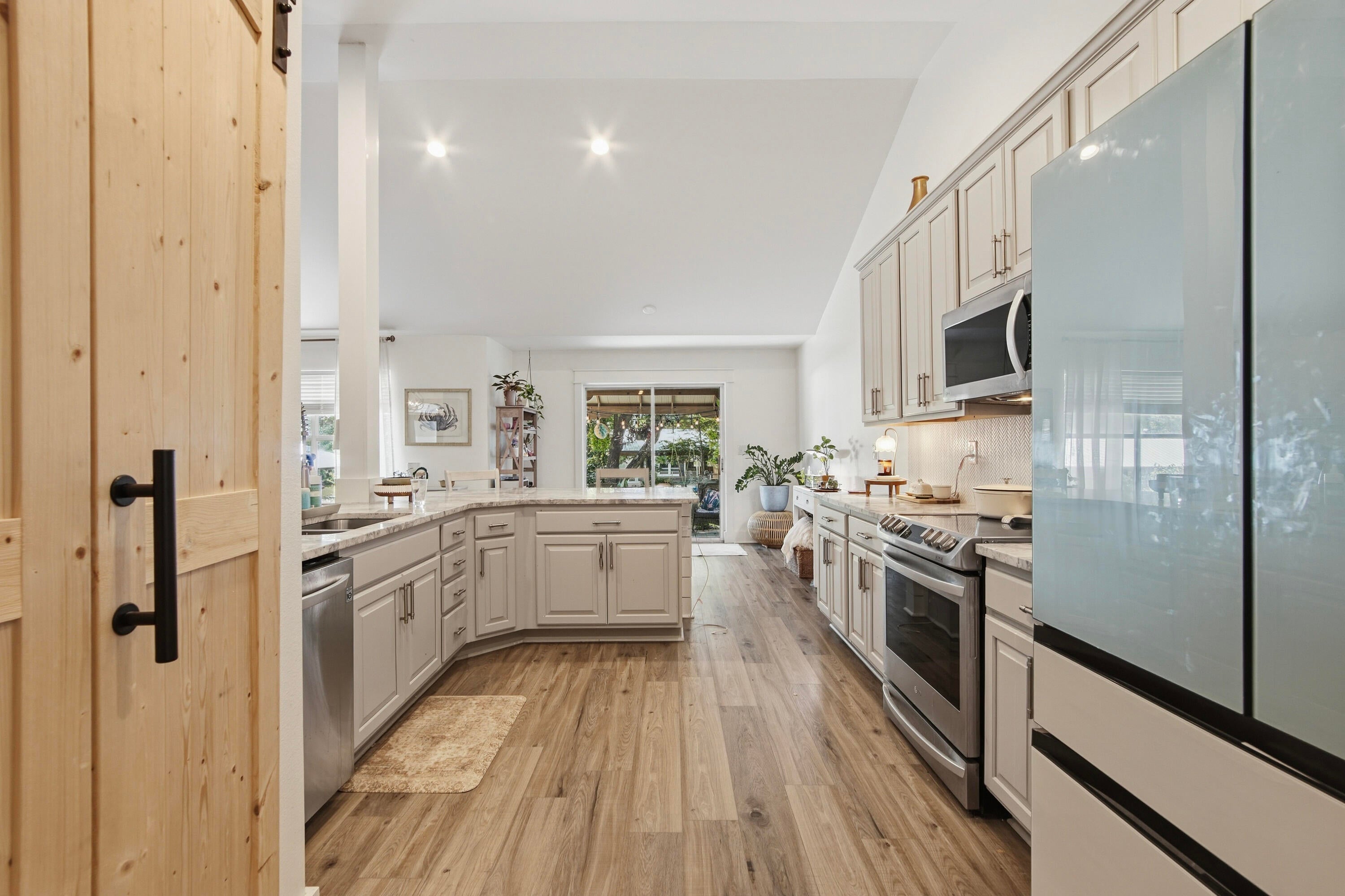 DAUGHETTES AMENDED - Residential