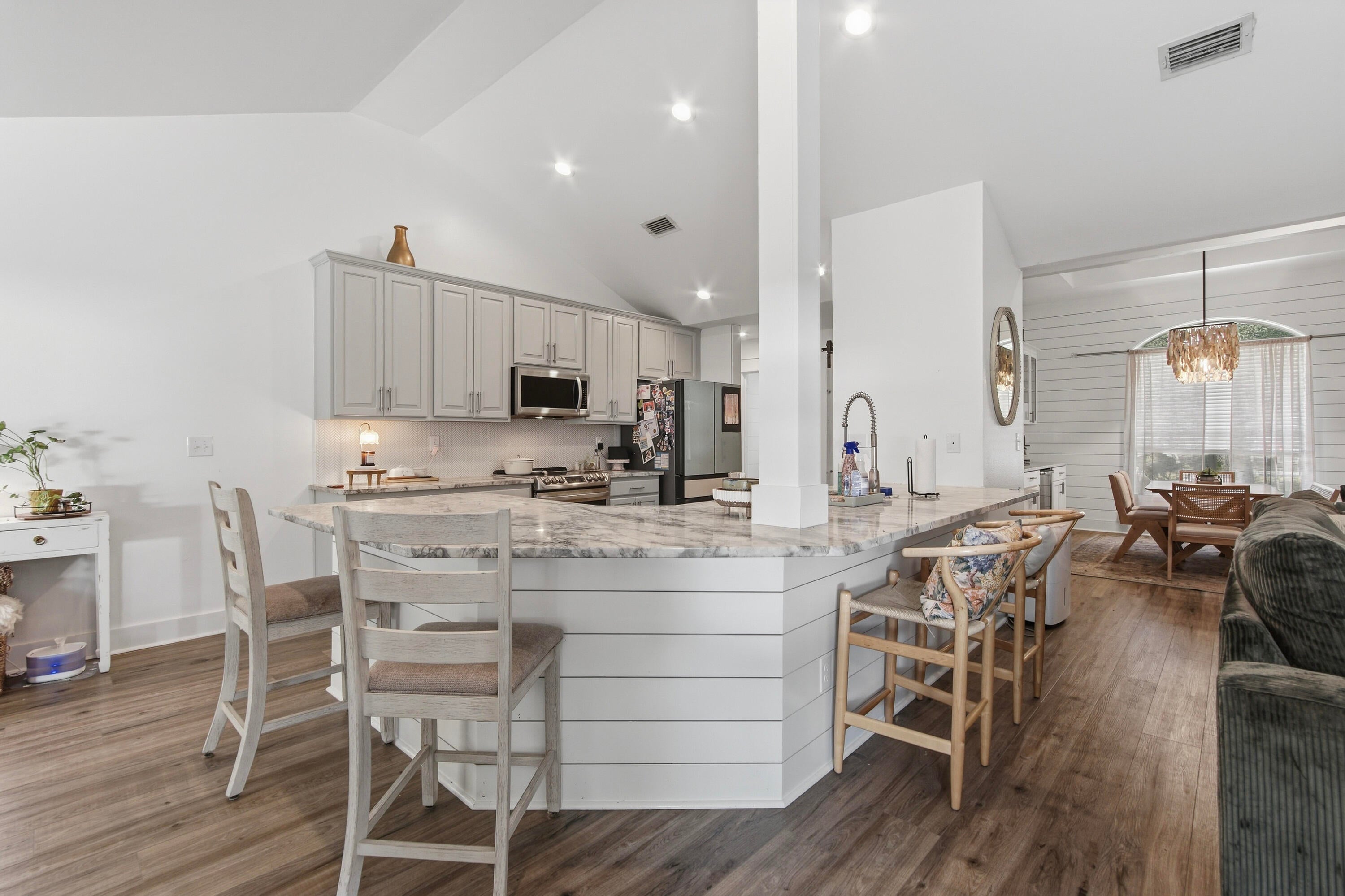 DAUGHETTES AMENDED - Residential