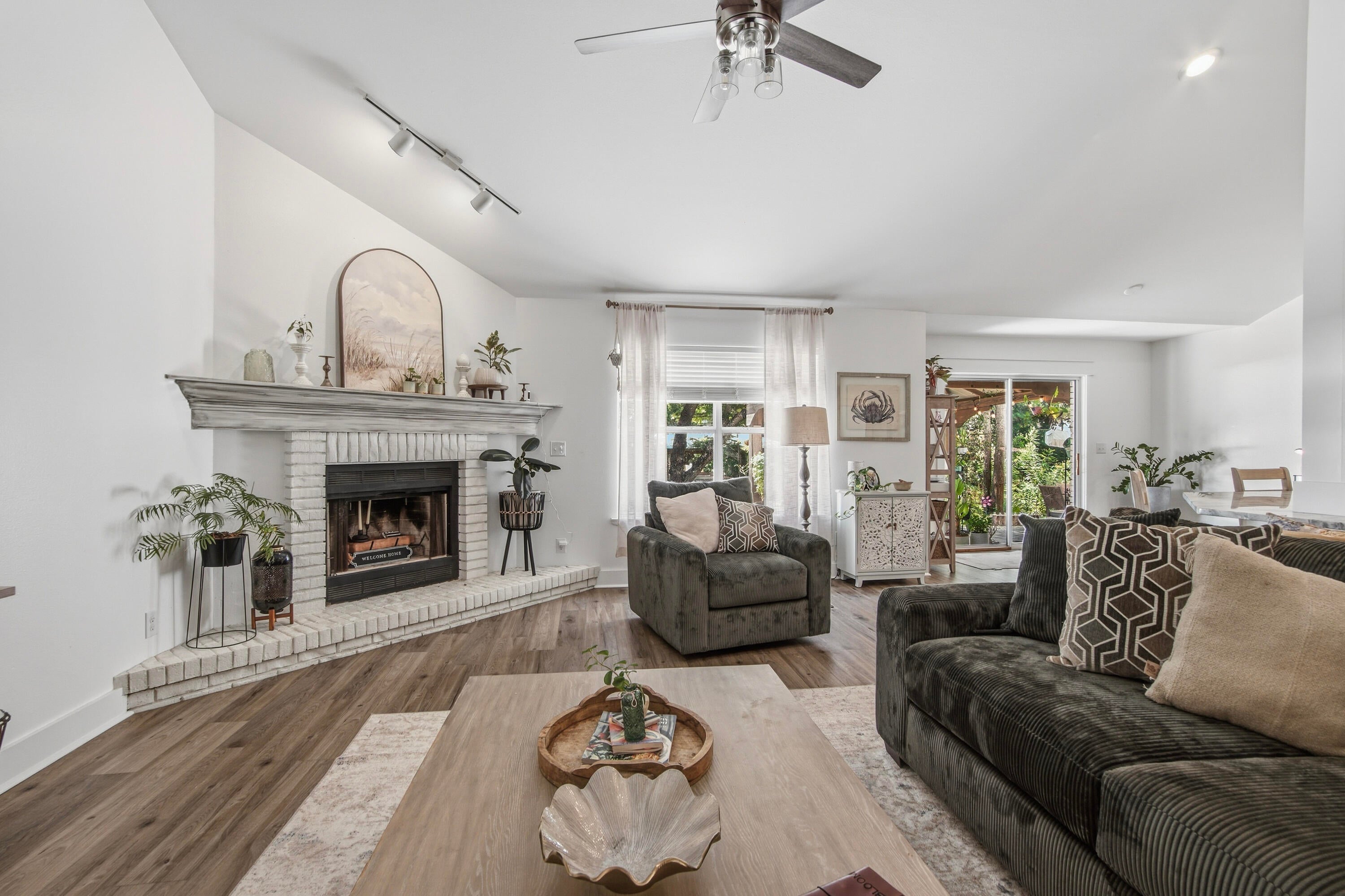 DAUGHETTES AMENDED - Residential