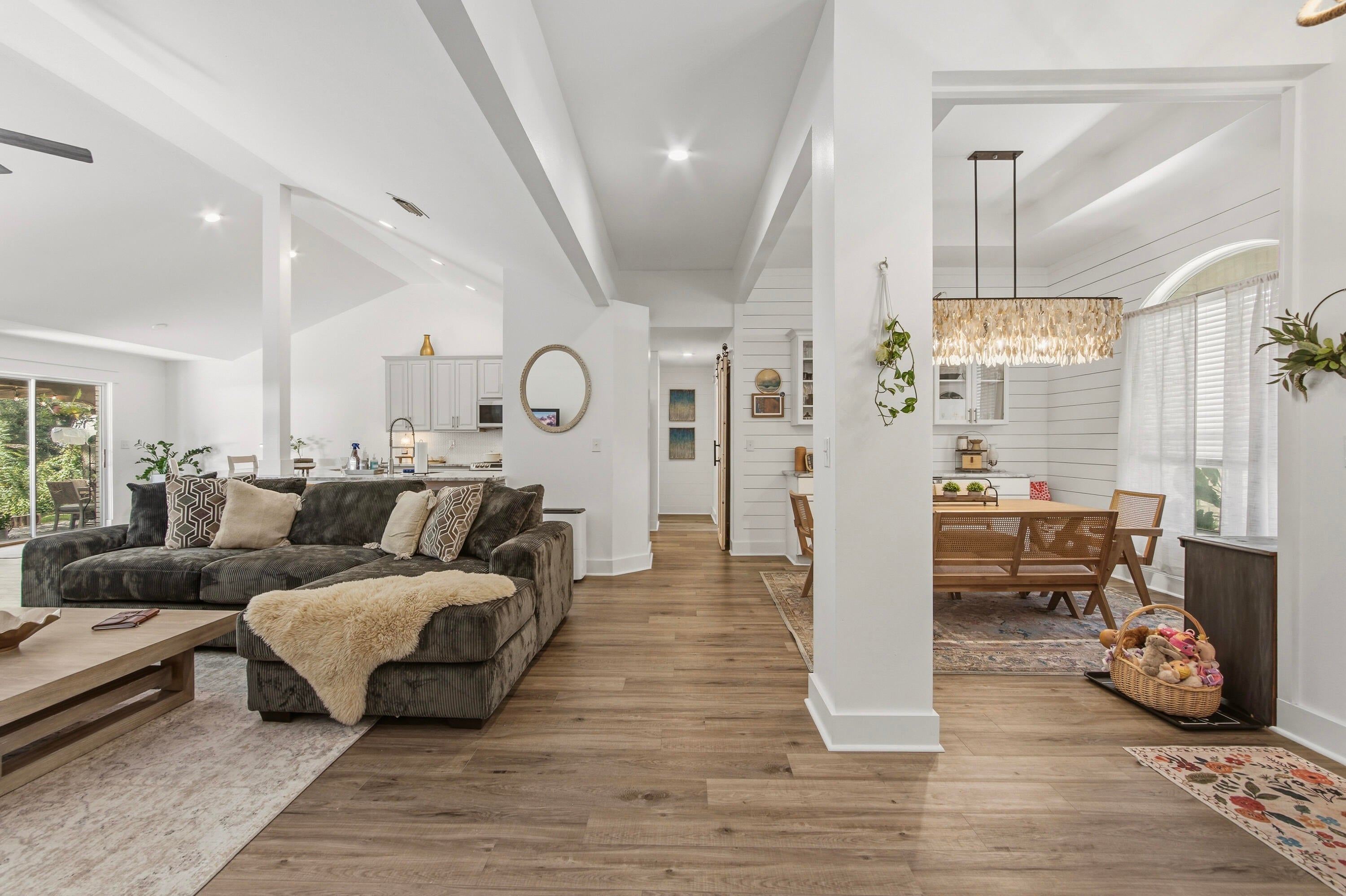 DAUGHETTES AMENDED - Residential