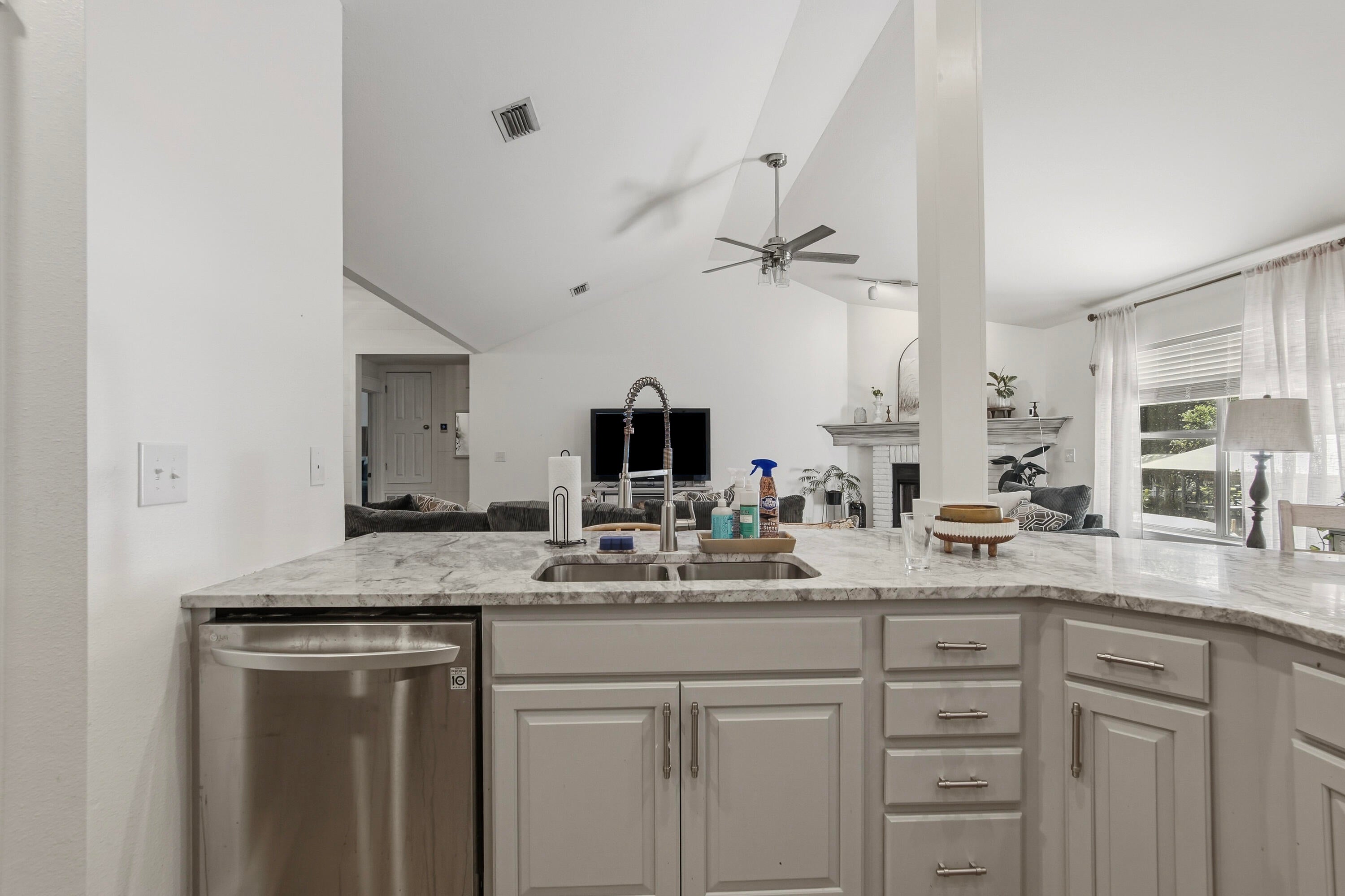 DAUGHETTES AMENDED - Residential