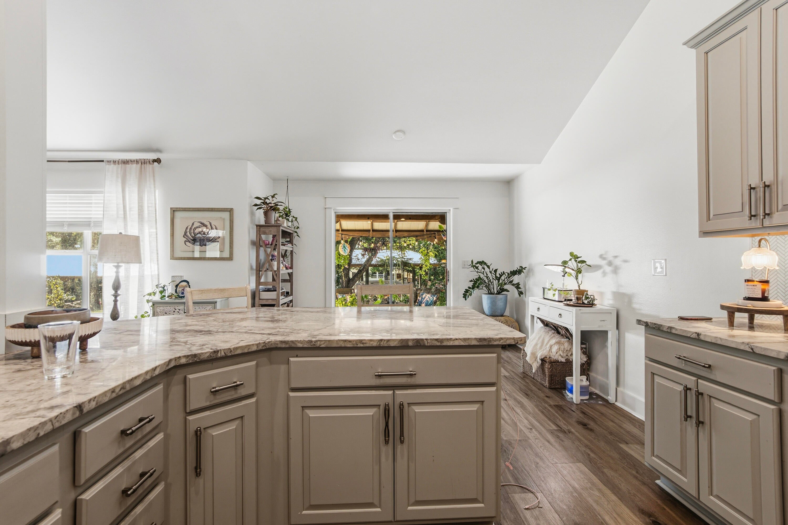 DAUGHETTES AMENDED - Residential