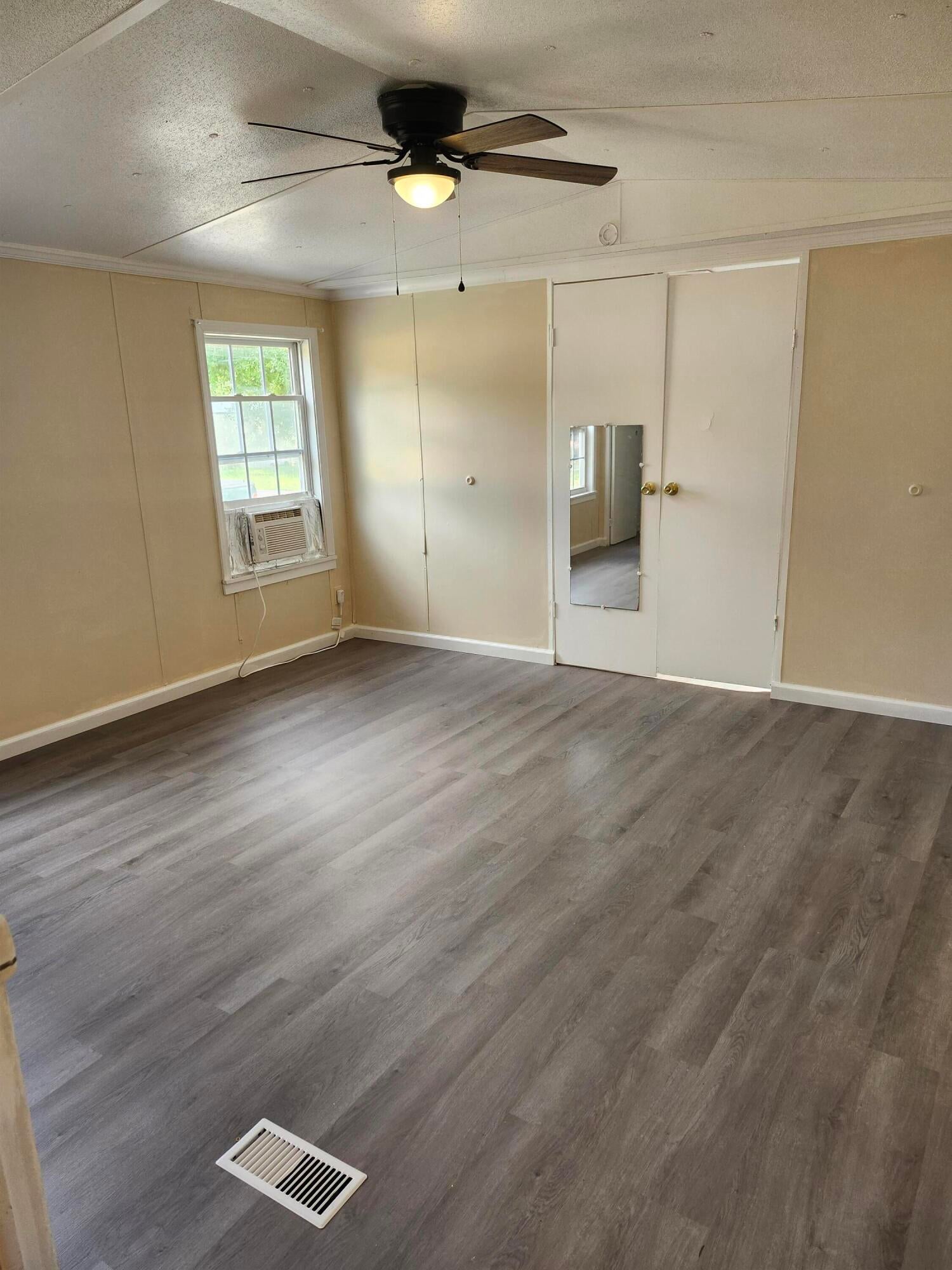 Oakwood Lakes Estates Unit 7 - Residential