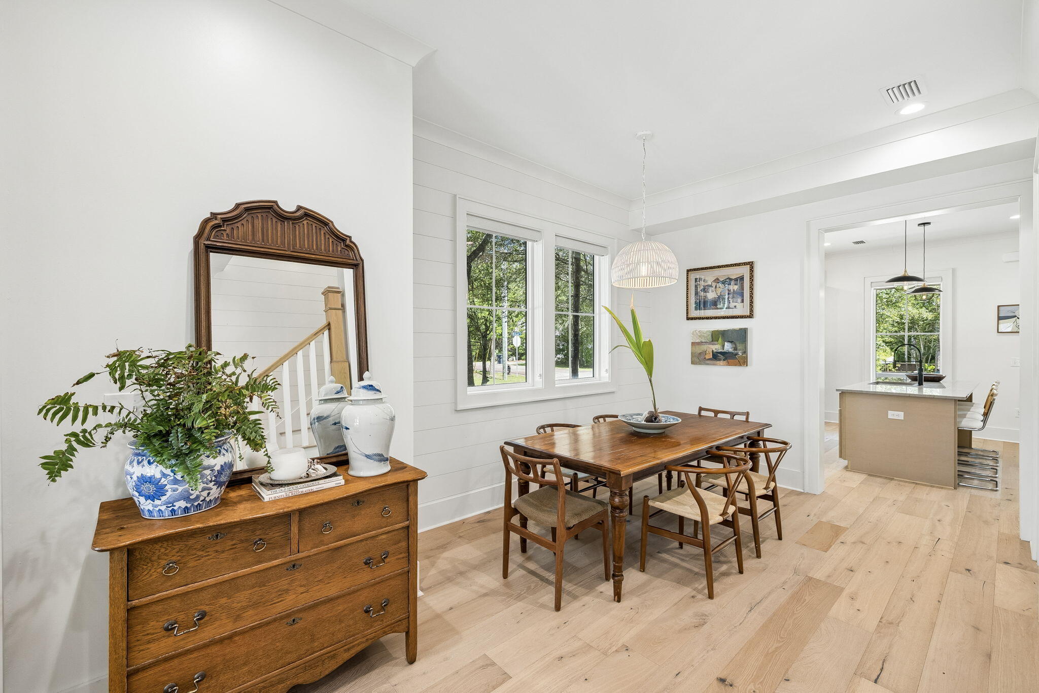 MAGNOLIA BEACH - Residential