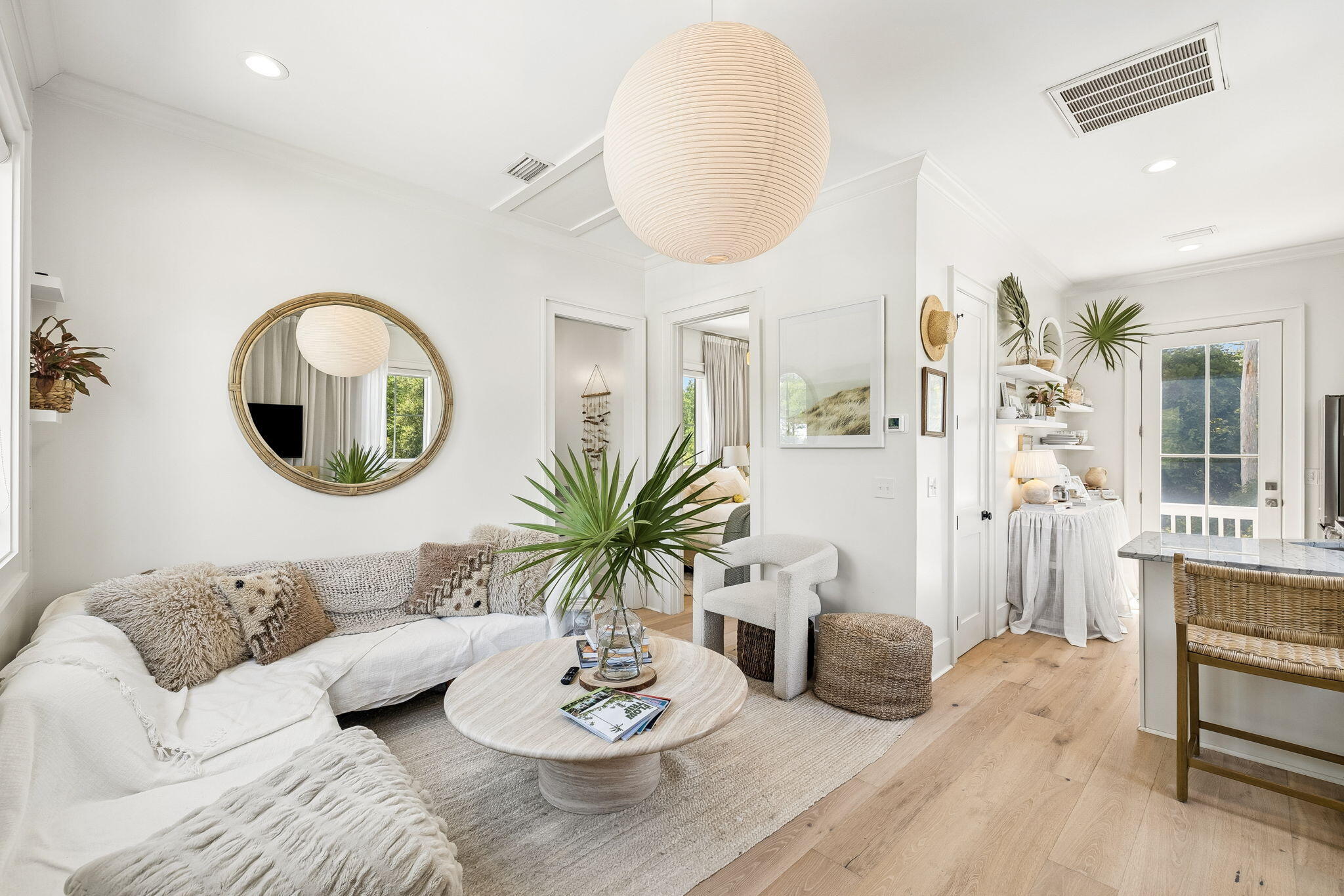 MAGNOLIA BEACH - Residential