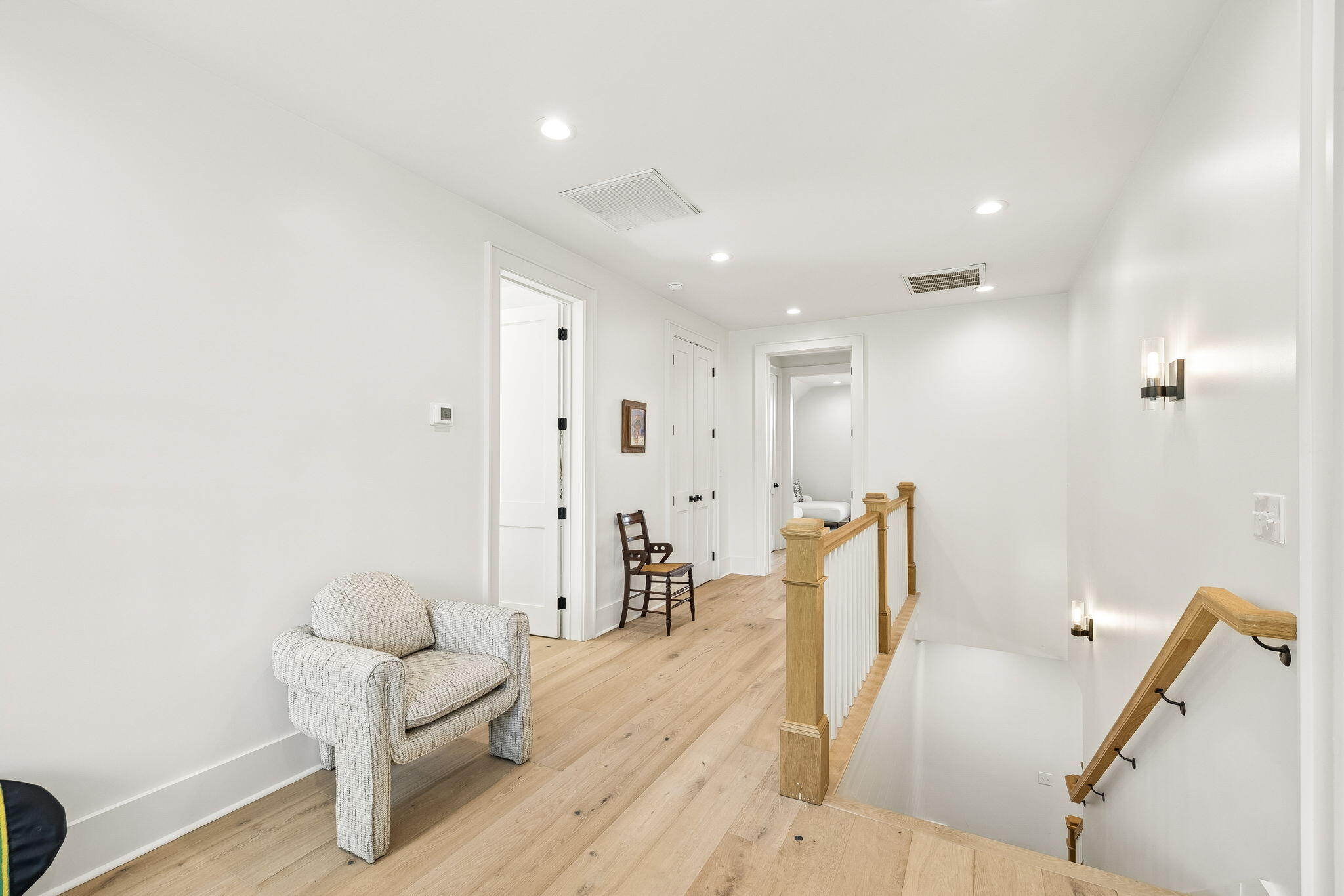 MAGNOLIA BEACH - Residential