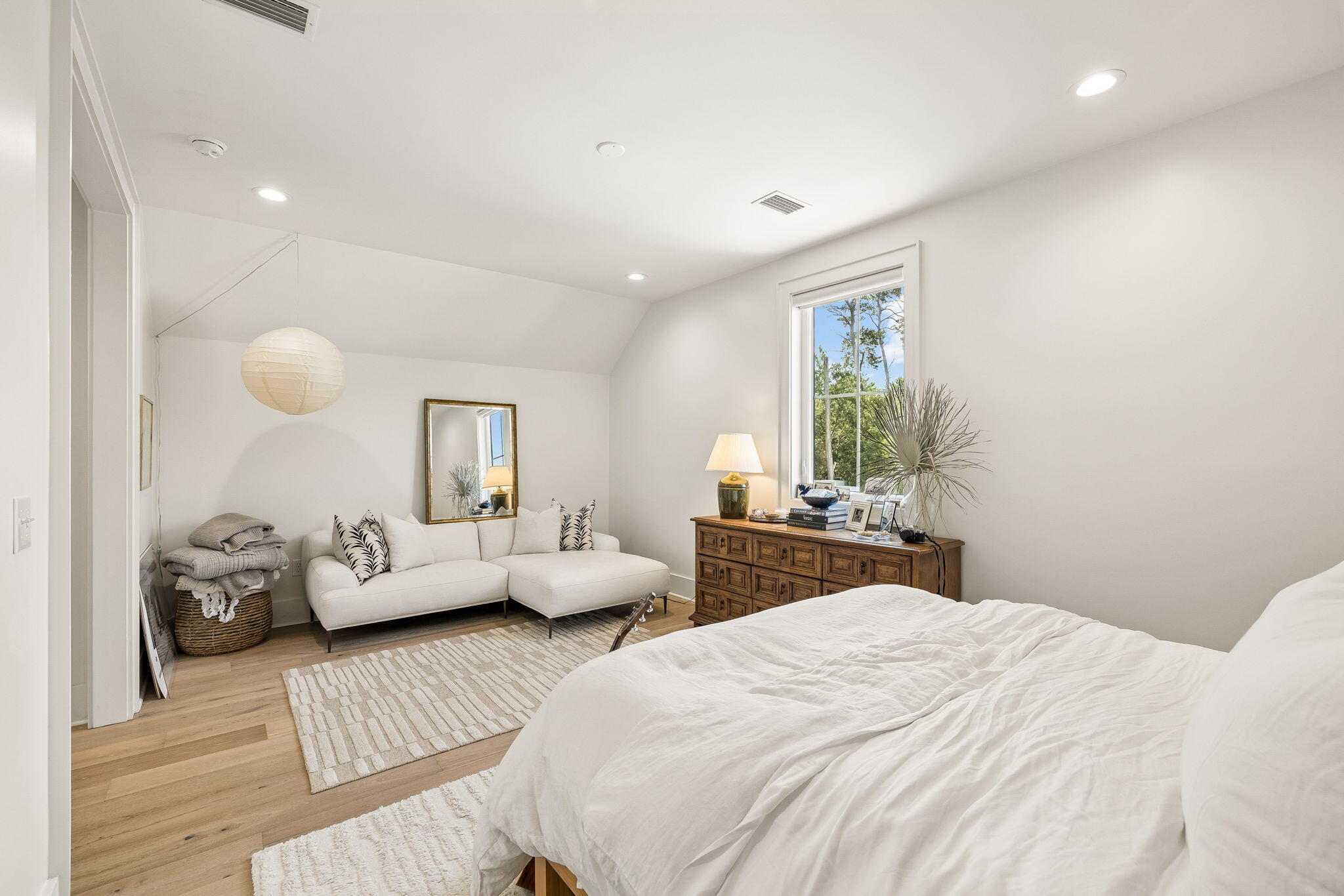 MAGNOLIA BEACH - Residential