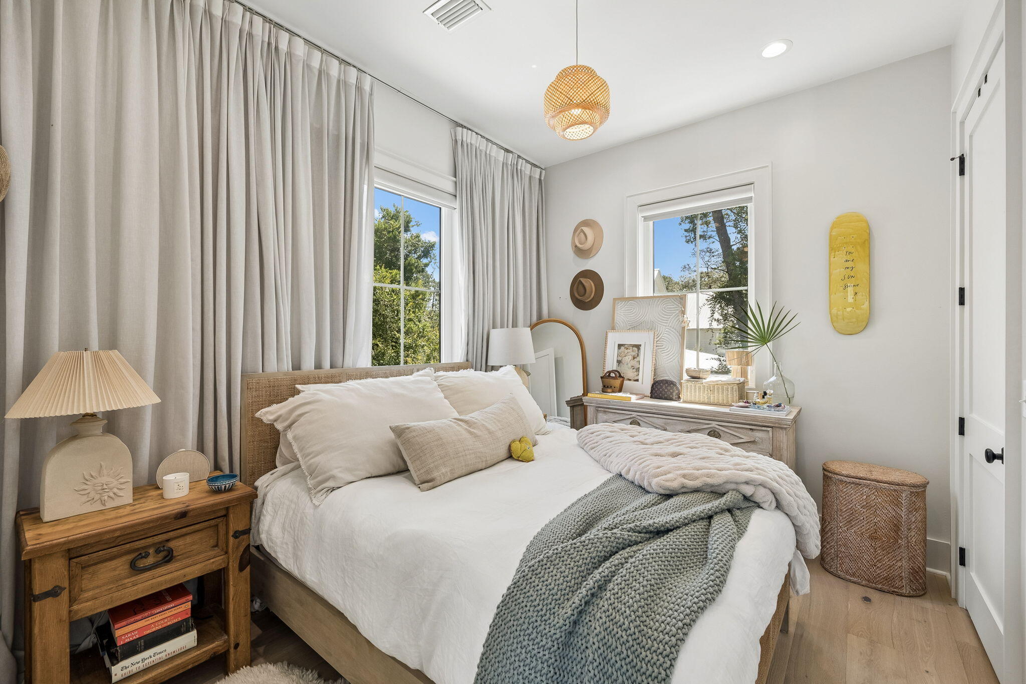 MAGNOLIA BEACH - Residential
