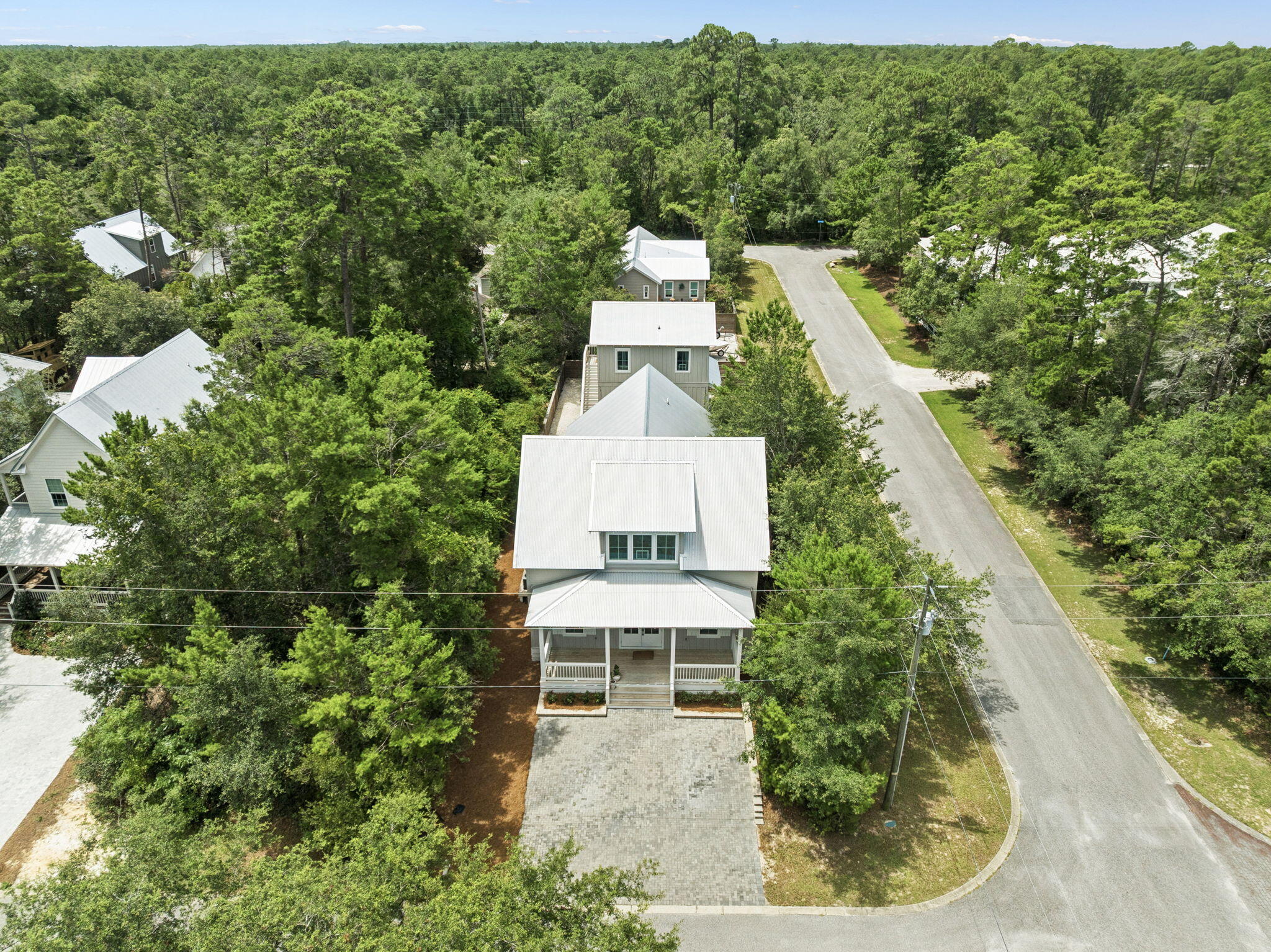 MAGNOLIA BEACH - Residential